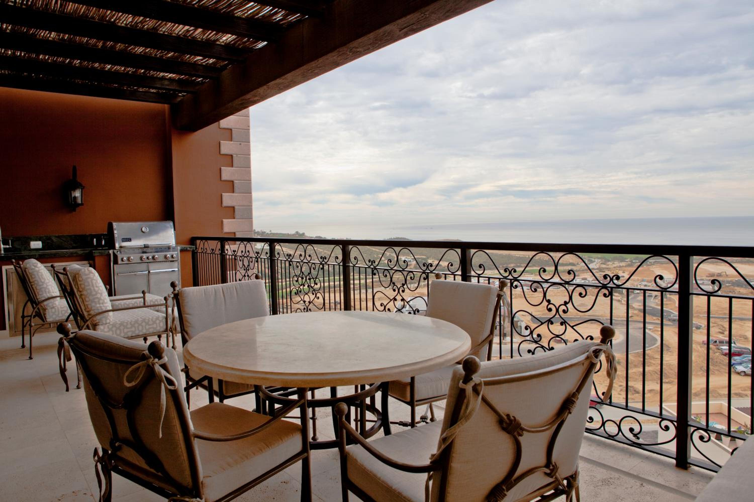 Quivira Los Cabos Condos and Homes -Vacation Rentals