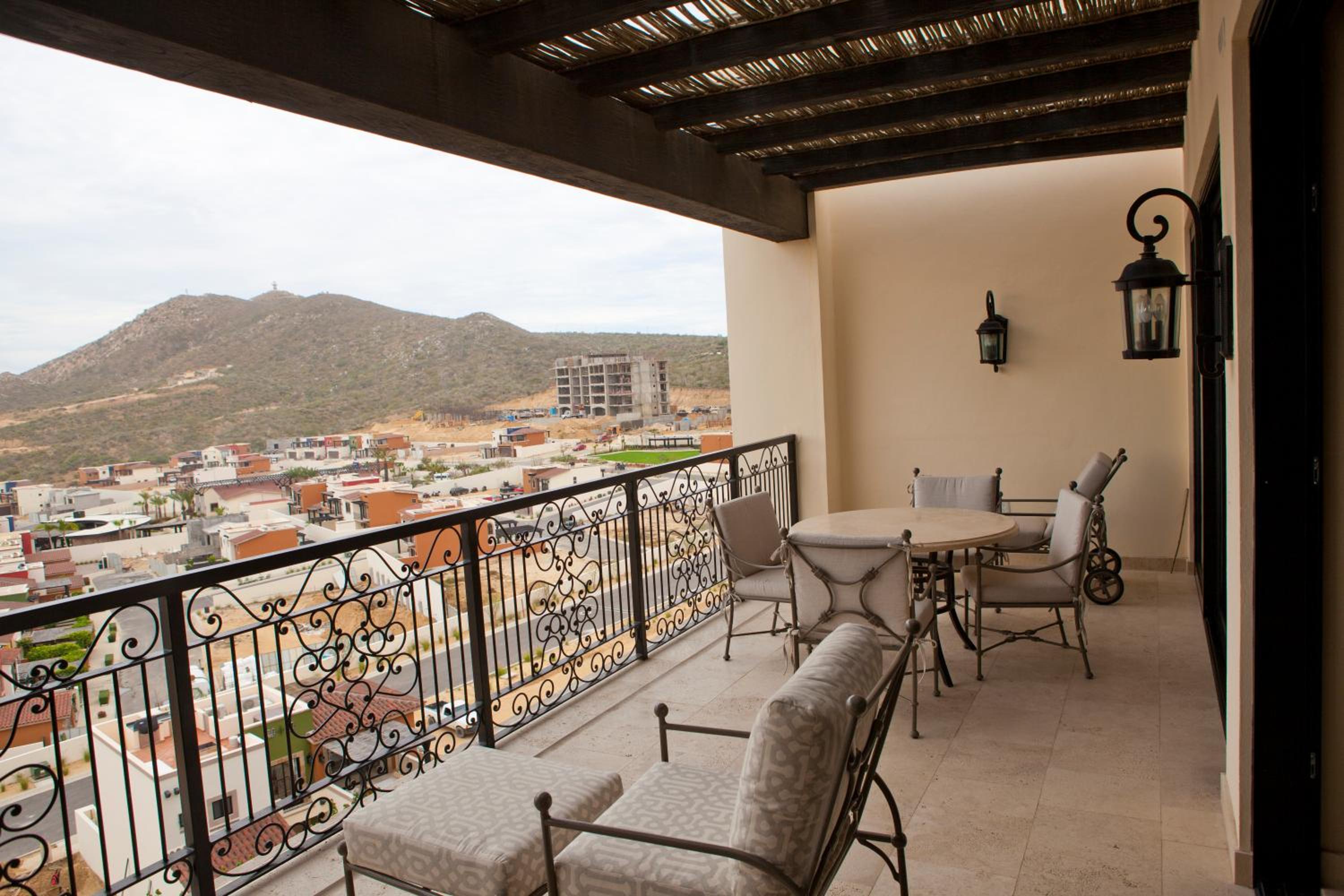 Quivira Los Cabos Condos and Homes -Vacation Rentals