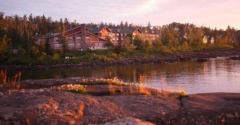 Cove Point Lodge