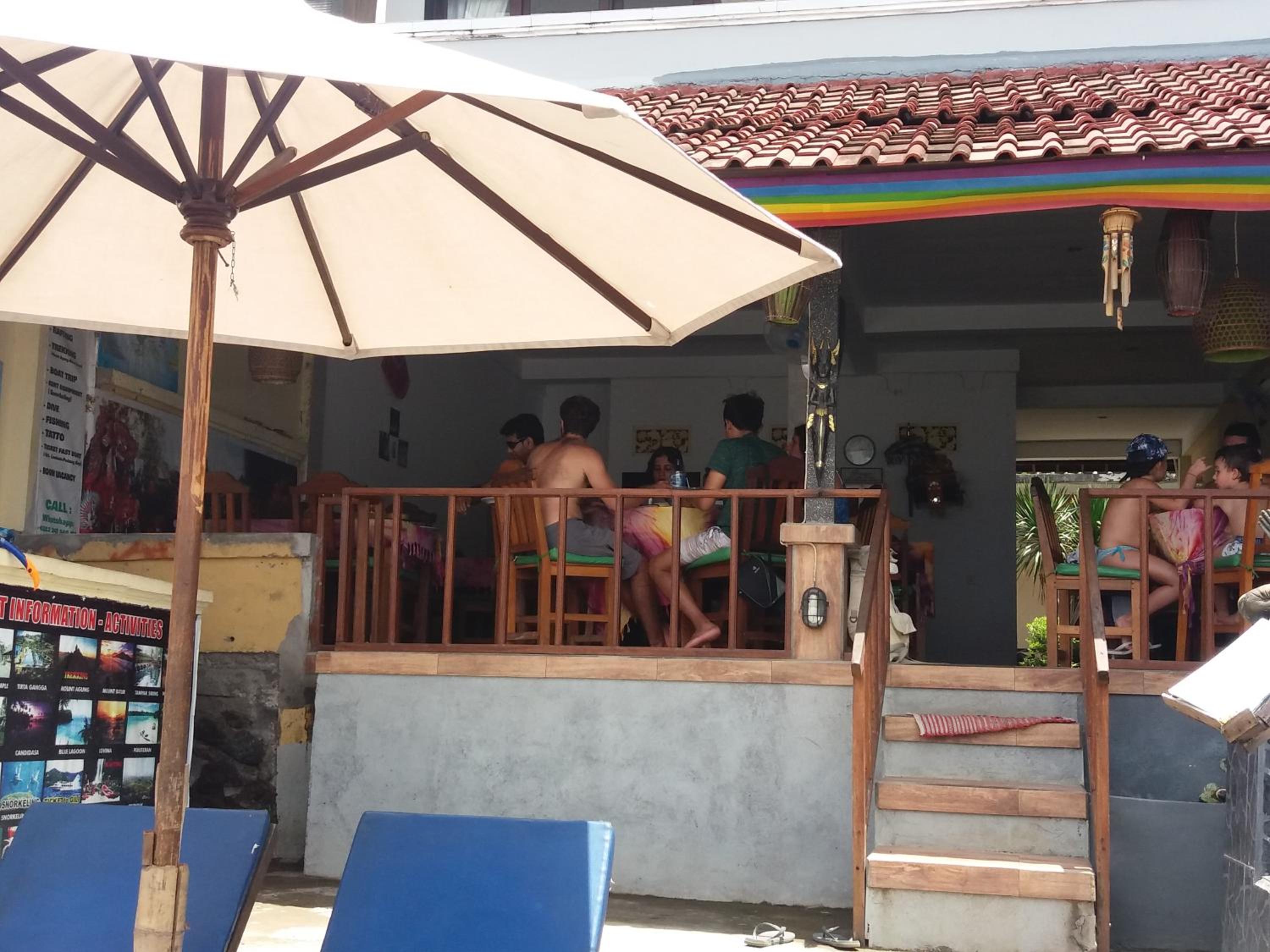 Warung Jemeluk & Home Stay, Amed - 17