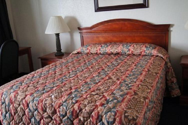 Budget Inn view 5