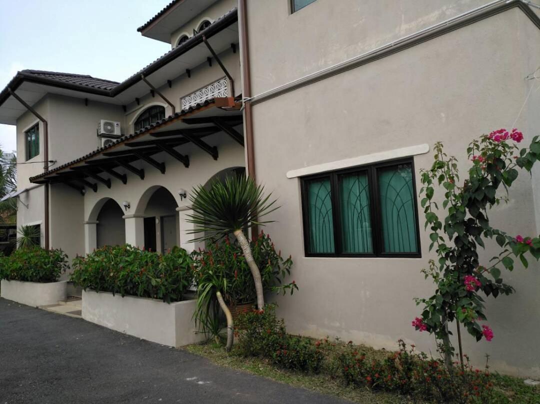 Villa 223