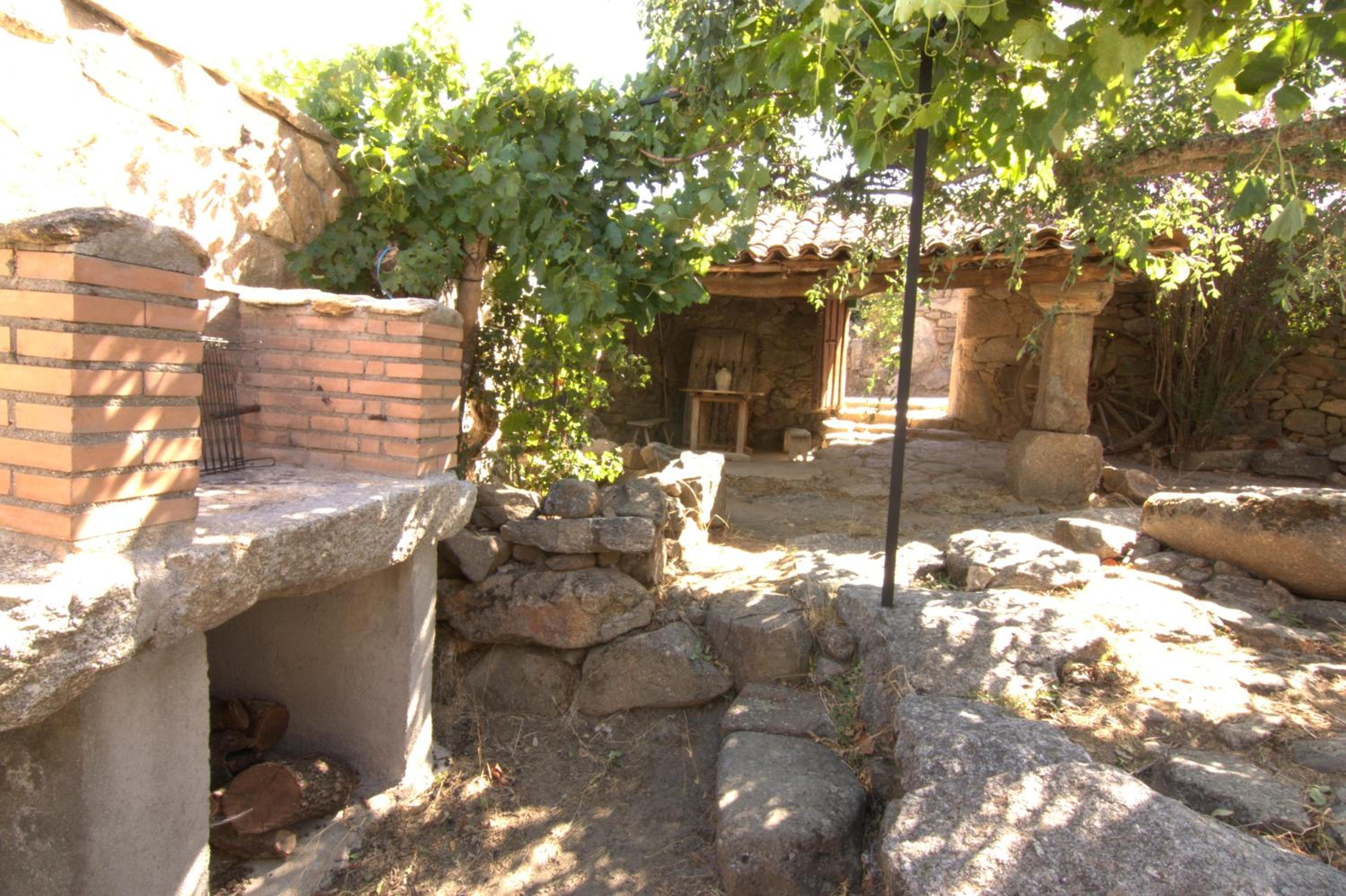 Photo 35