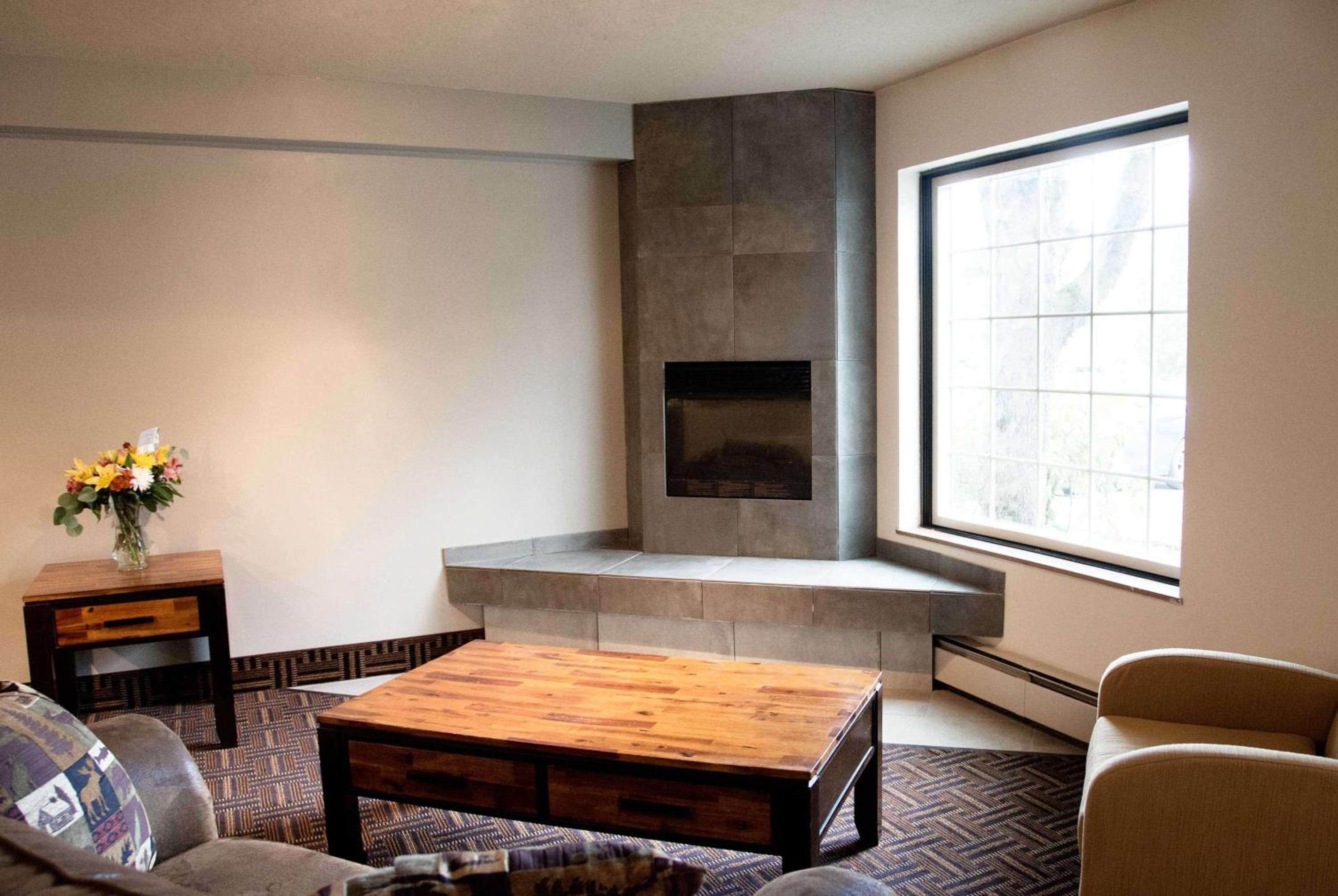 Juneau Vacations - Super 8 by Wyndham Juneau - Property Image 5