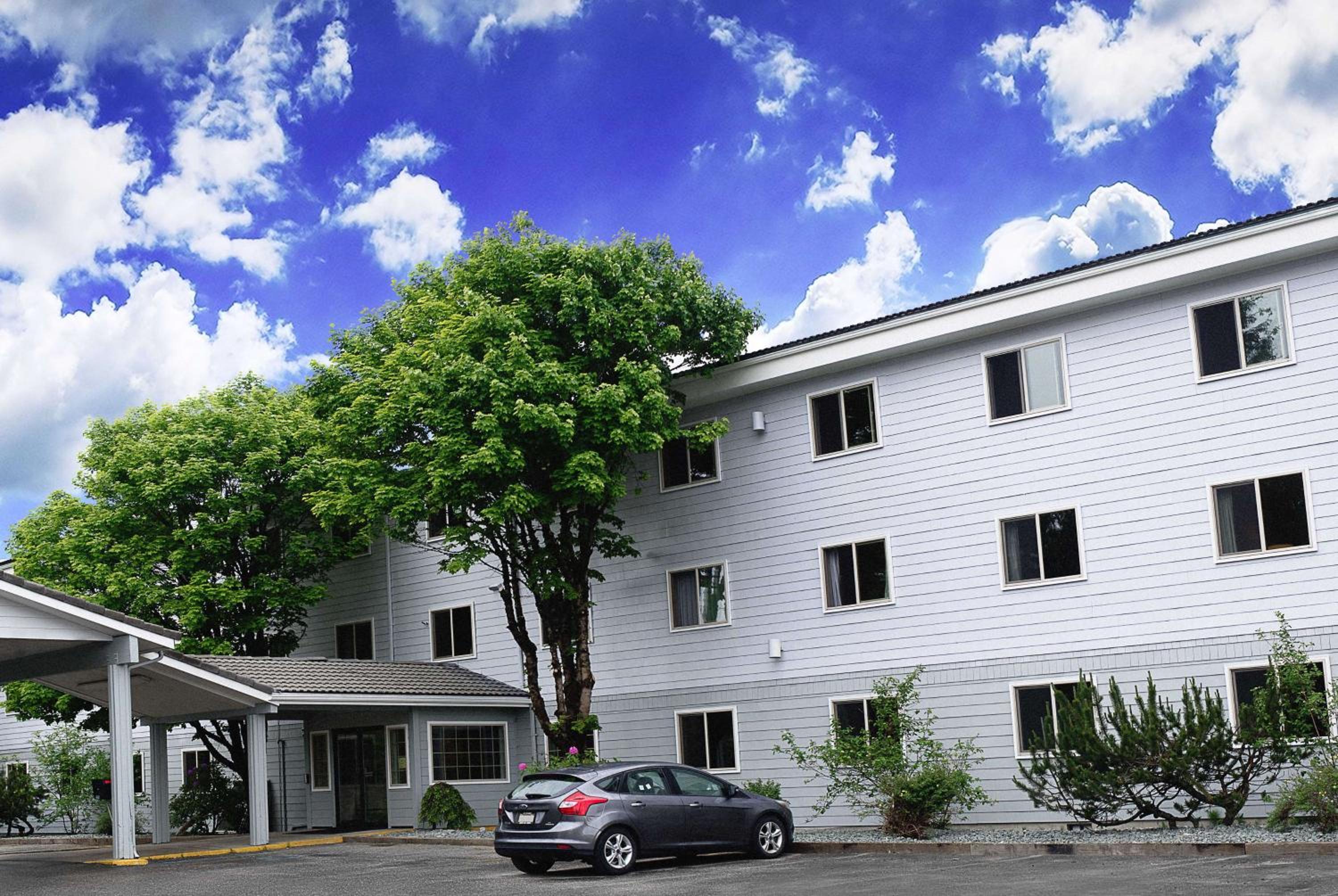 Super 8 by Wyndham Juneau view 2