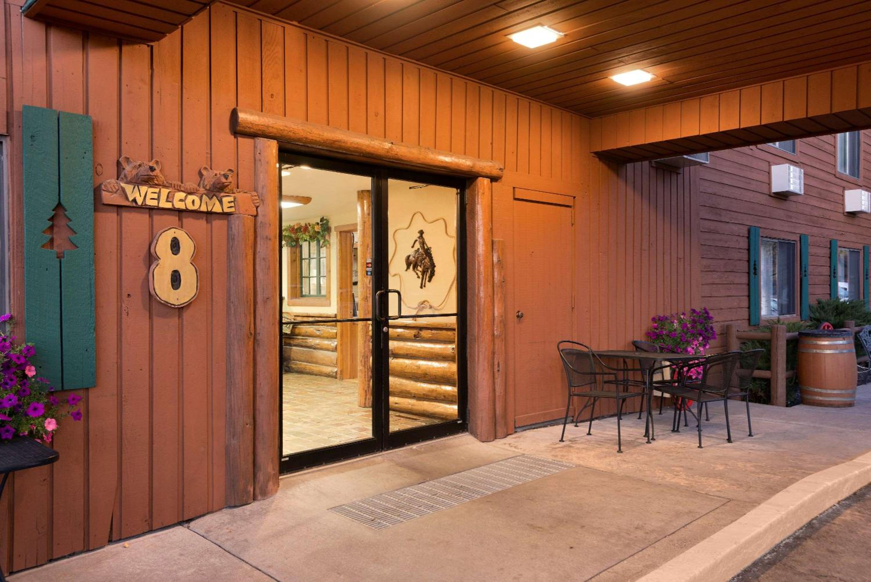 Super 8 by Wyndham Jackson Hole view 3