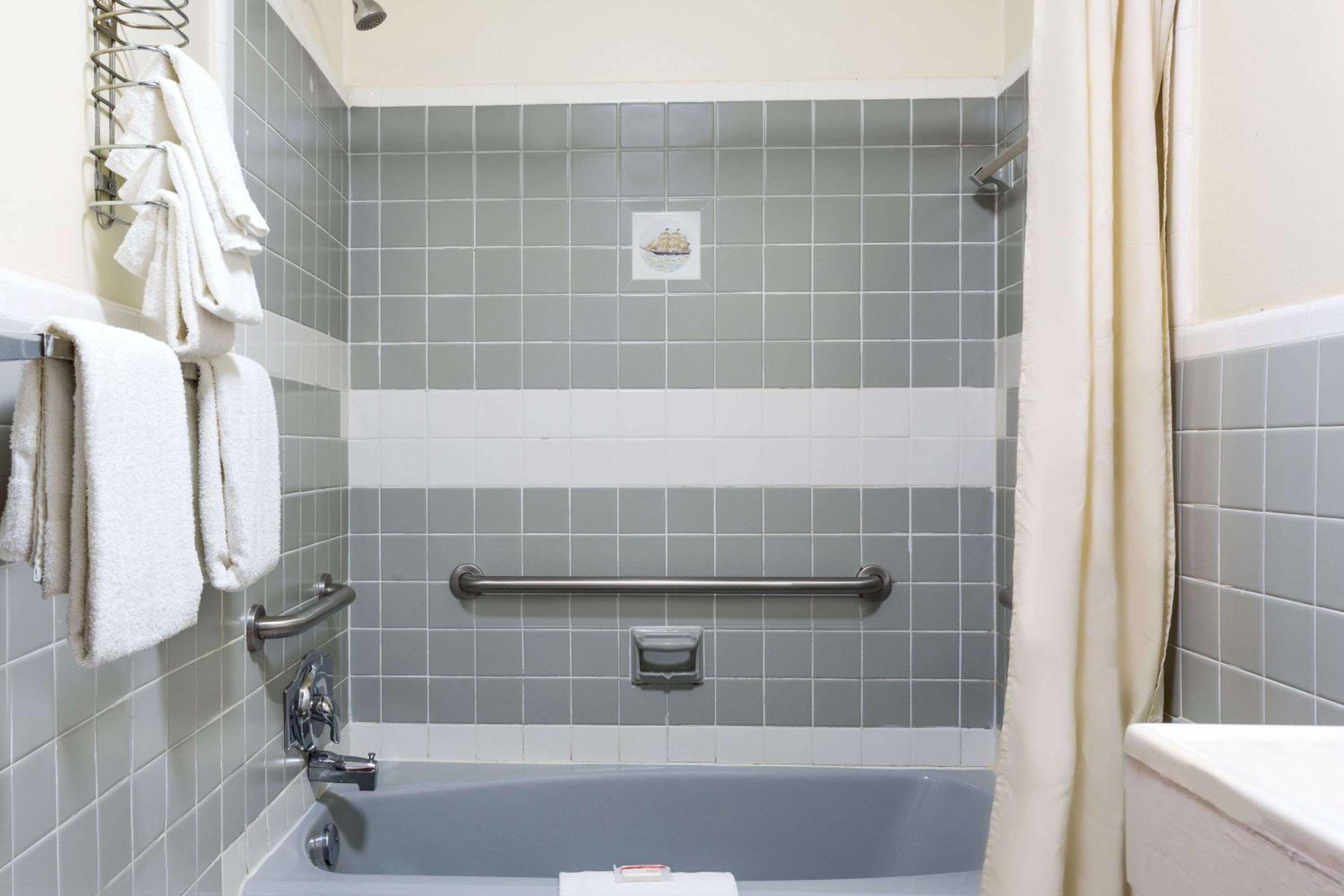 Knights Inn Galax - Property Image 20