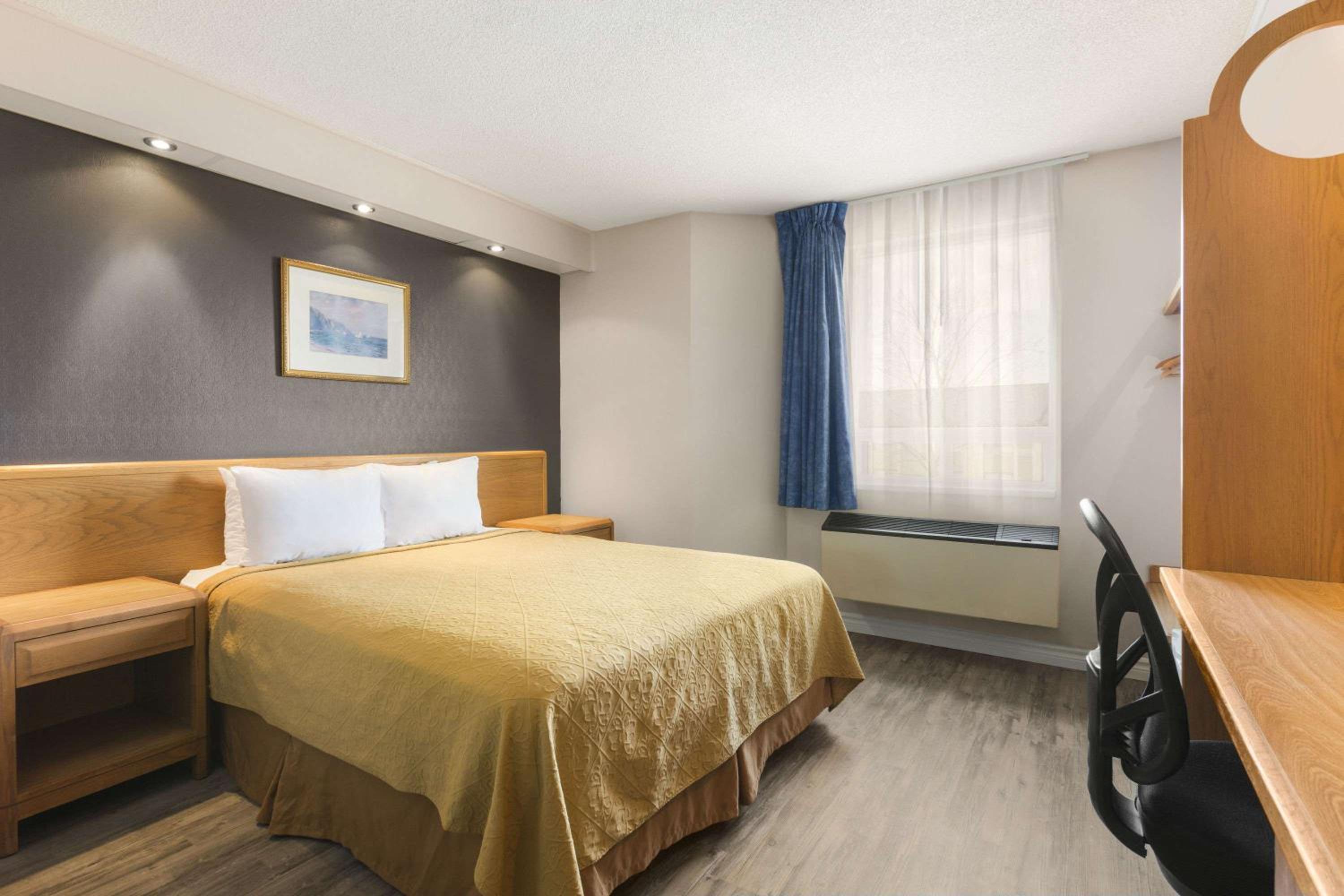 Brockville Vacations - Brockville Inn and Suites - Property Image 10