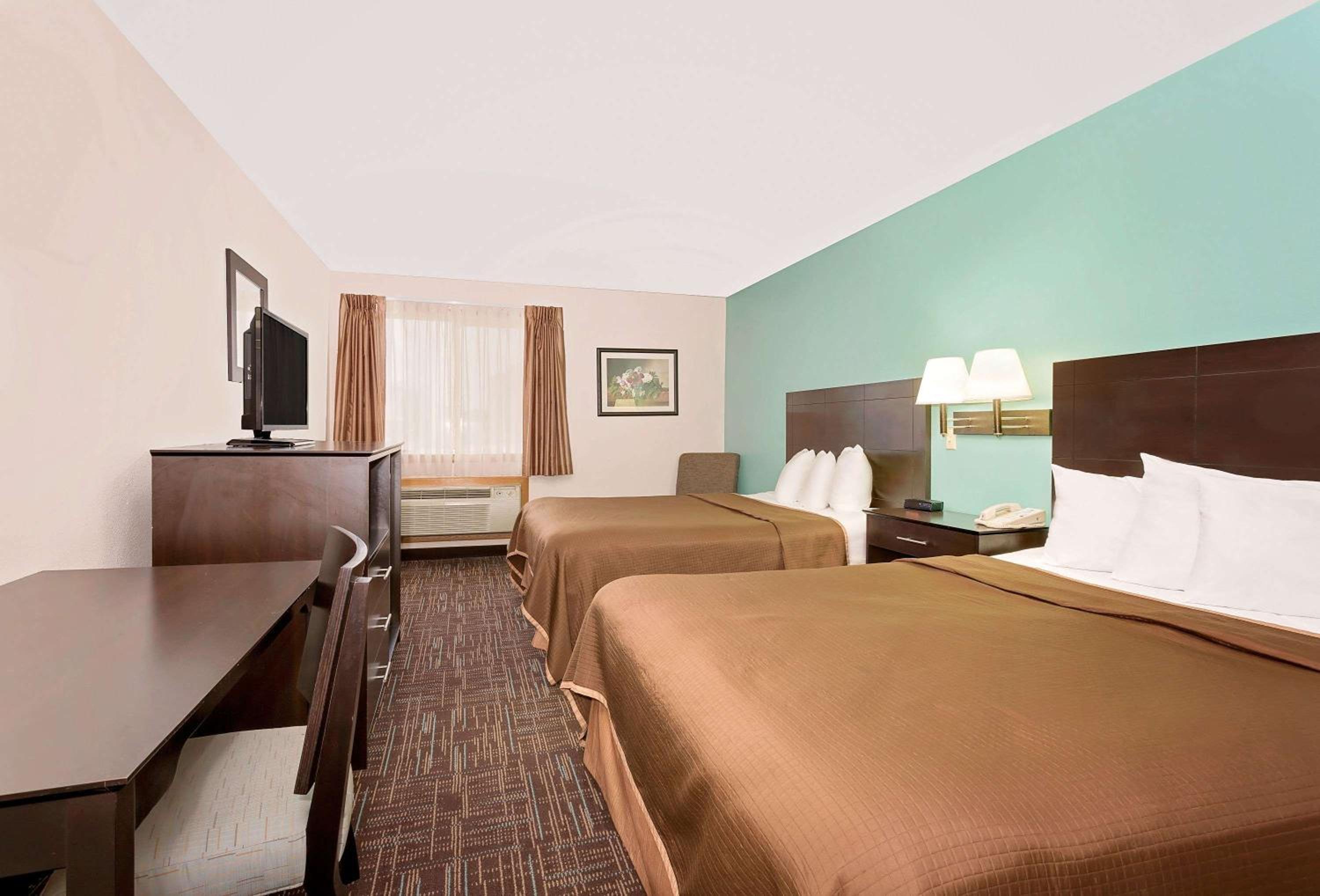 Howard Johnson by Wyndham Gothenburg view 4