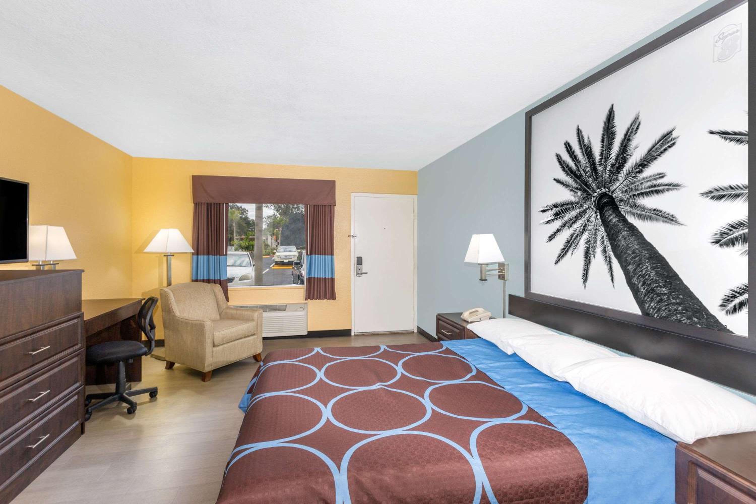 Super 8 by Wyndham Sarasota Near Siesta Key, Zdjęcie 5