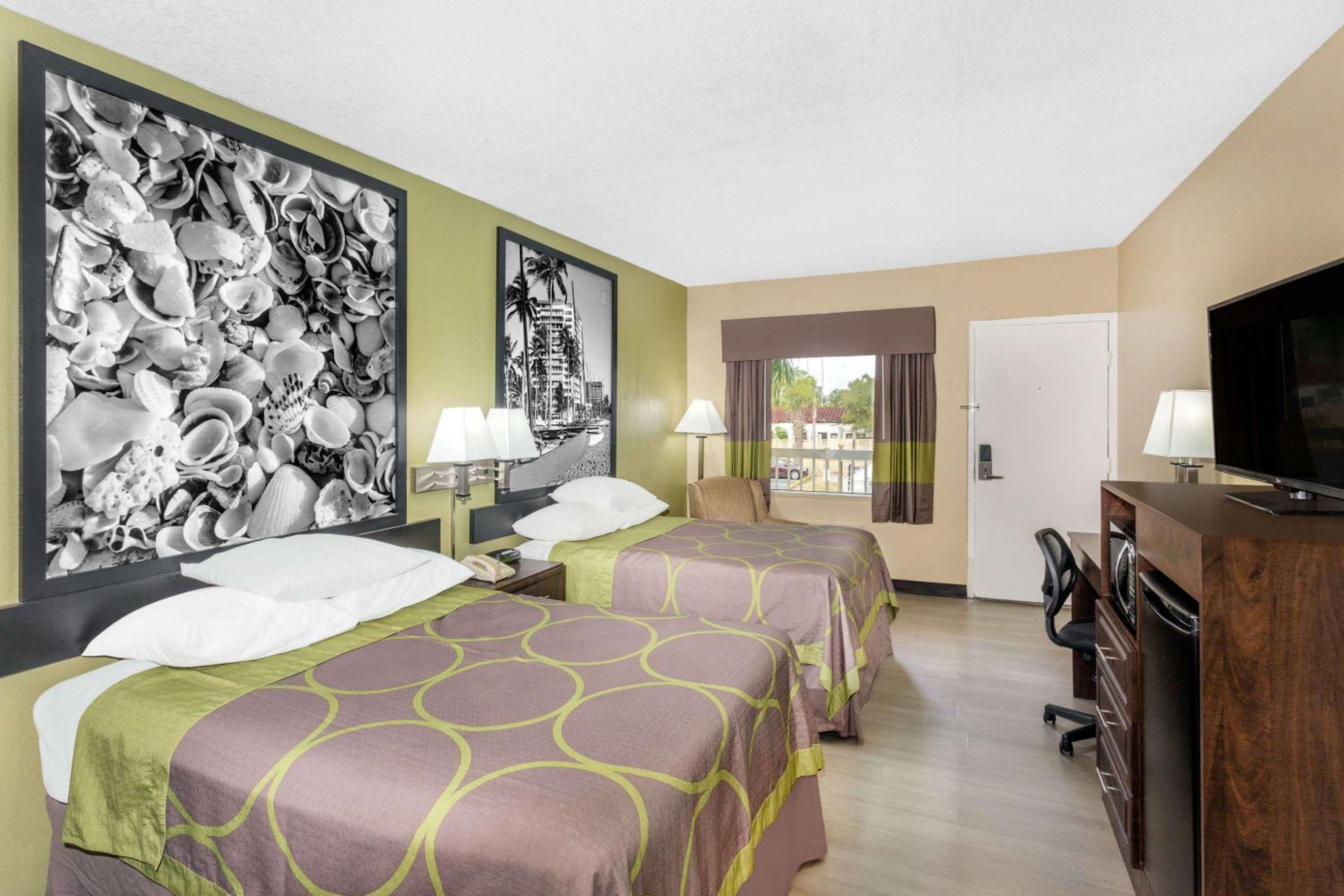 Super 8 by Wyndham Sarasota Near Siesta Key, Zdjęcie 23
