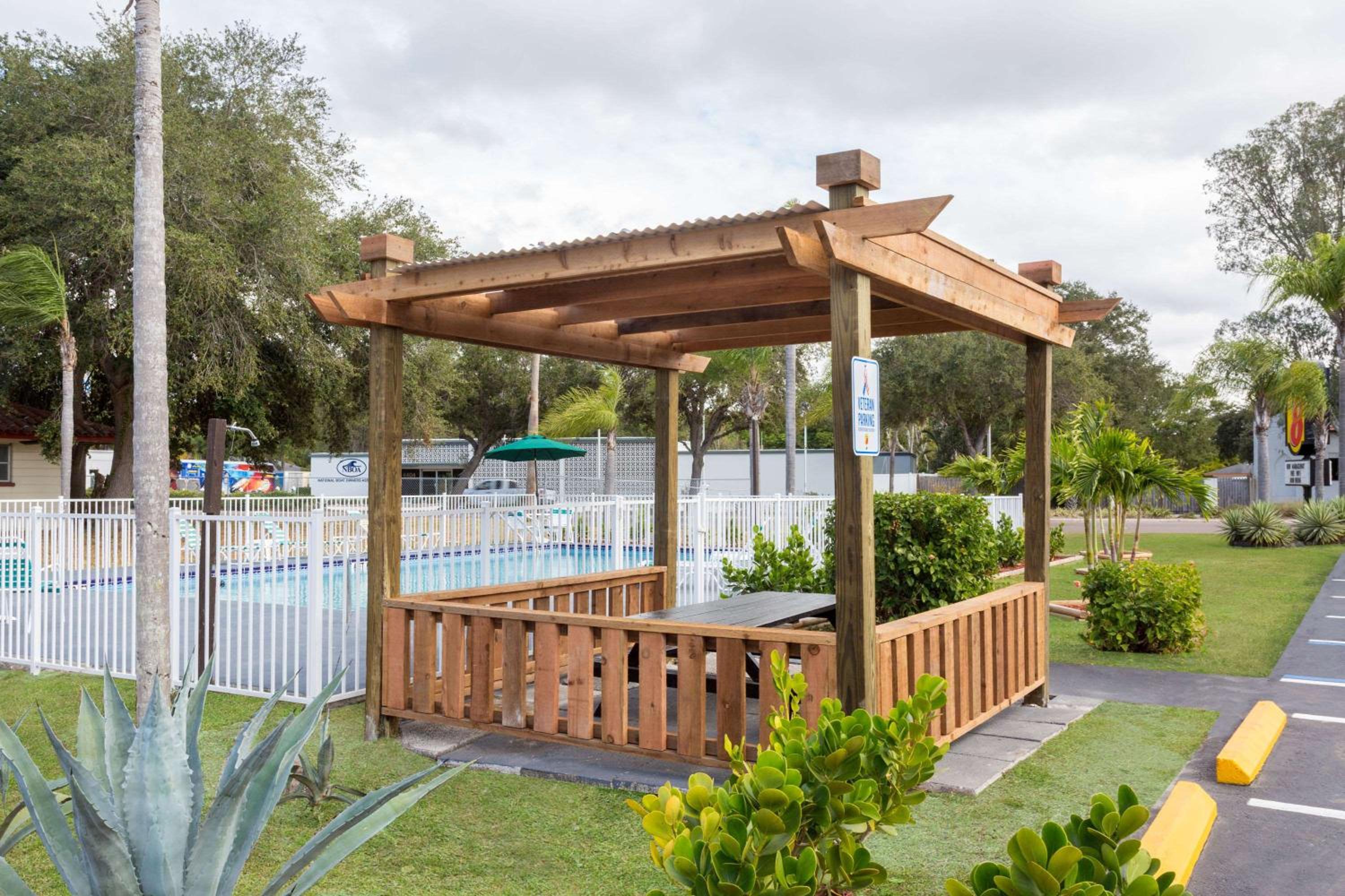 Super 8 by Wyndham Sarasota Near Siesta Key, Zdjęcie 20