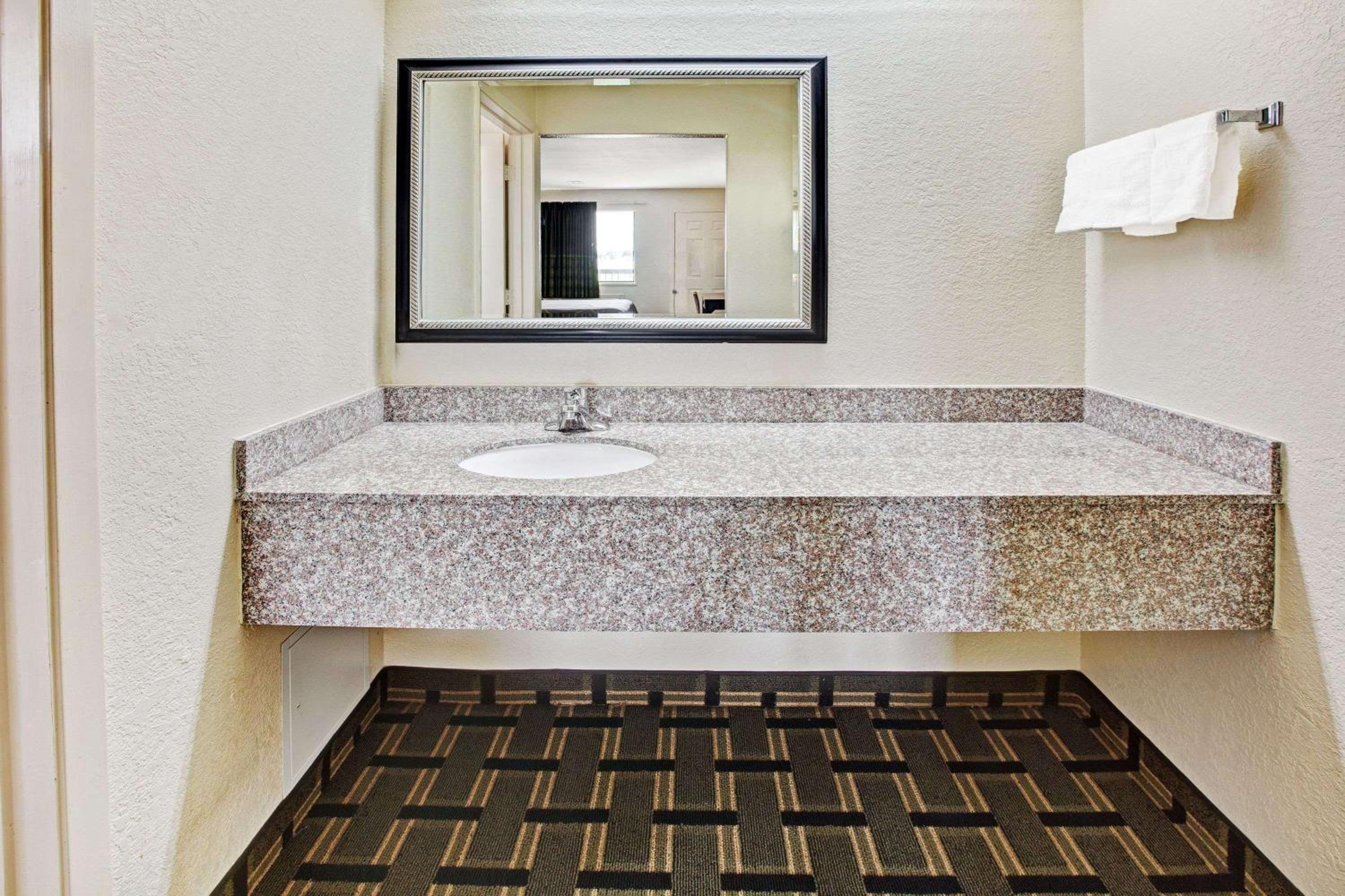 Super 8 by Wyndham Baytown I-10 view 3