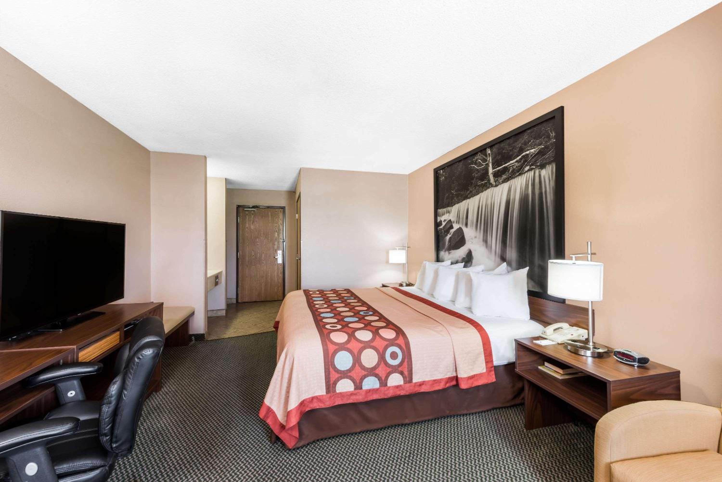 Super 8 by Wyndham Winfield-Quail Ridge Area view 3