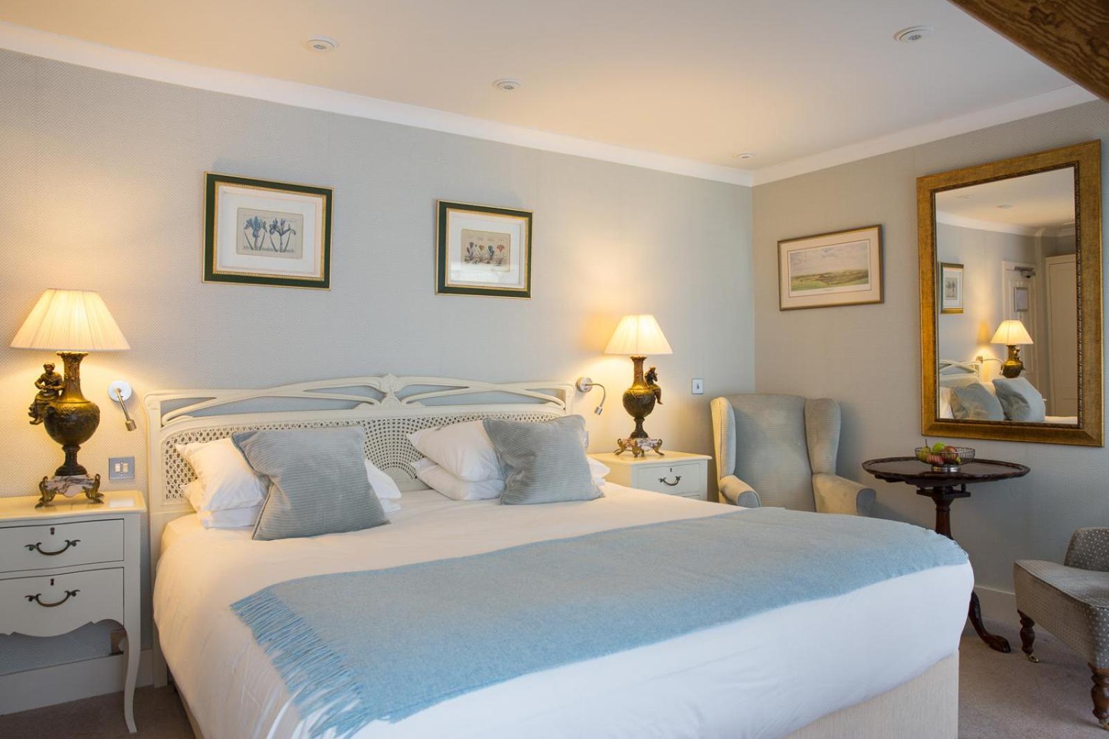 Wareham Vacations - The Priory Hotel - Property Image 7