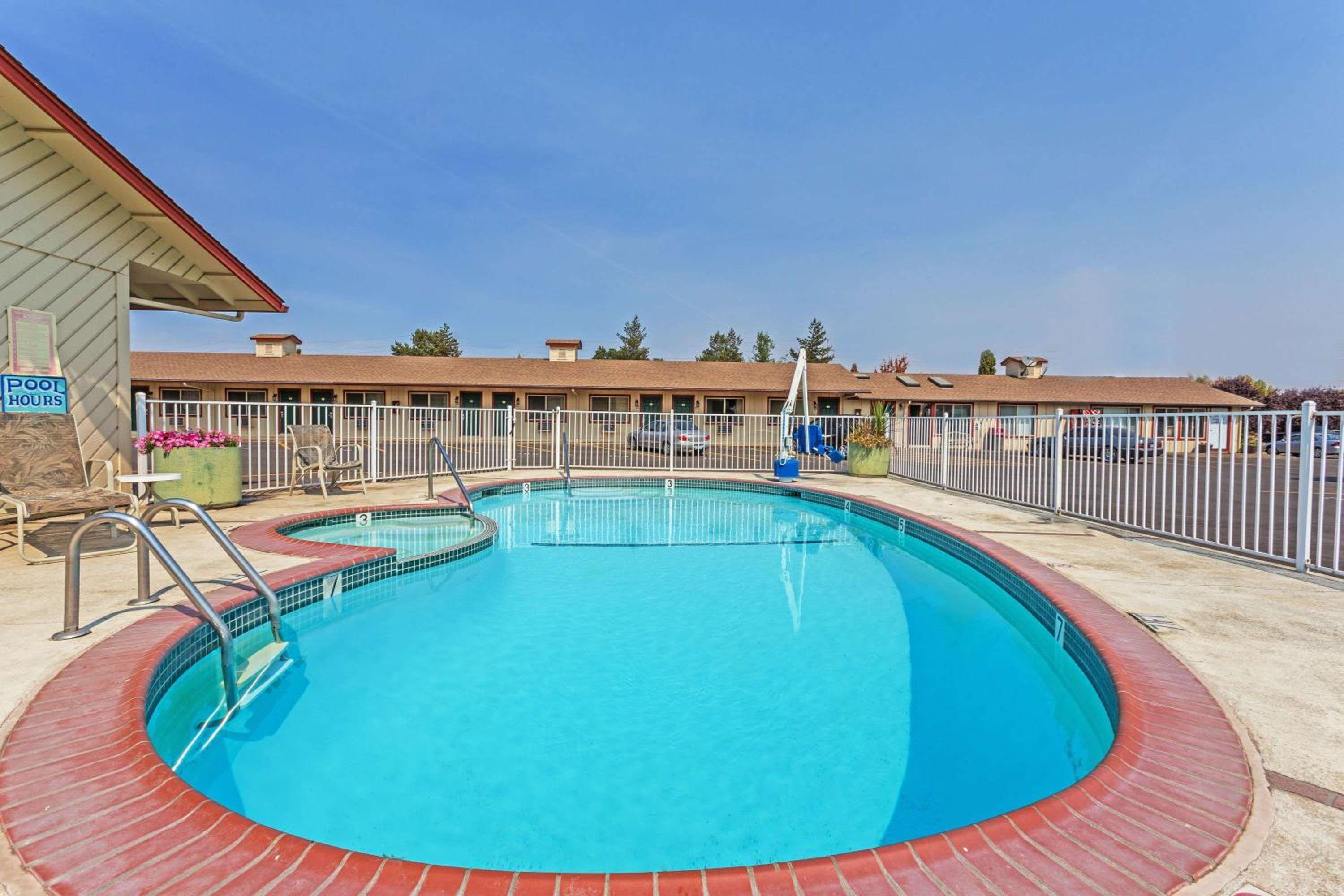 Travelodge by Wyndham Pioneer Villa view 3