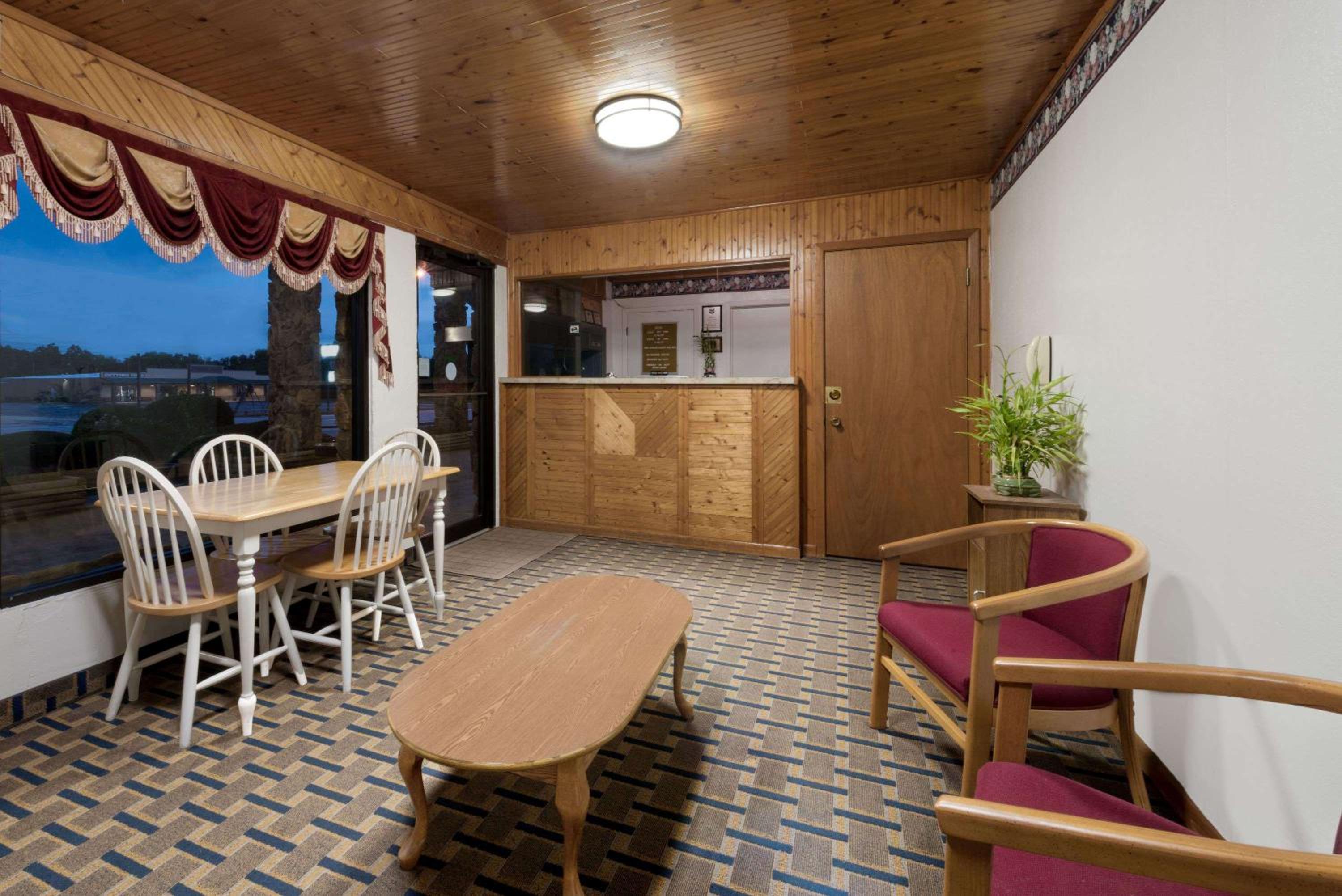 Post Oak Inn view 4