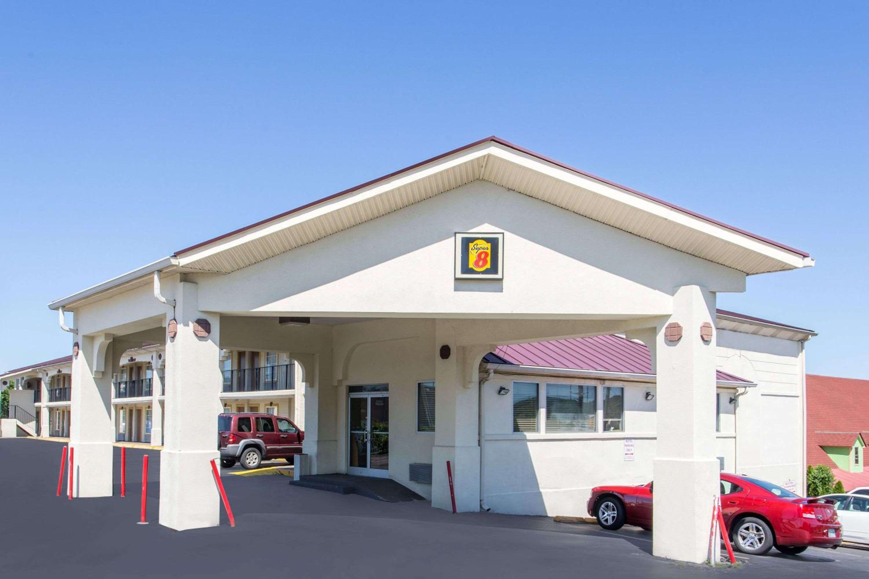 Super 8 by Wyndham Antioch/Nashville South East - Property Image 1
