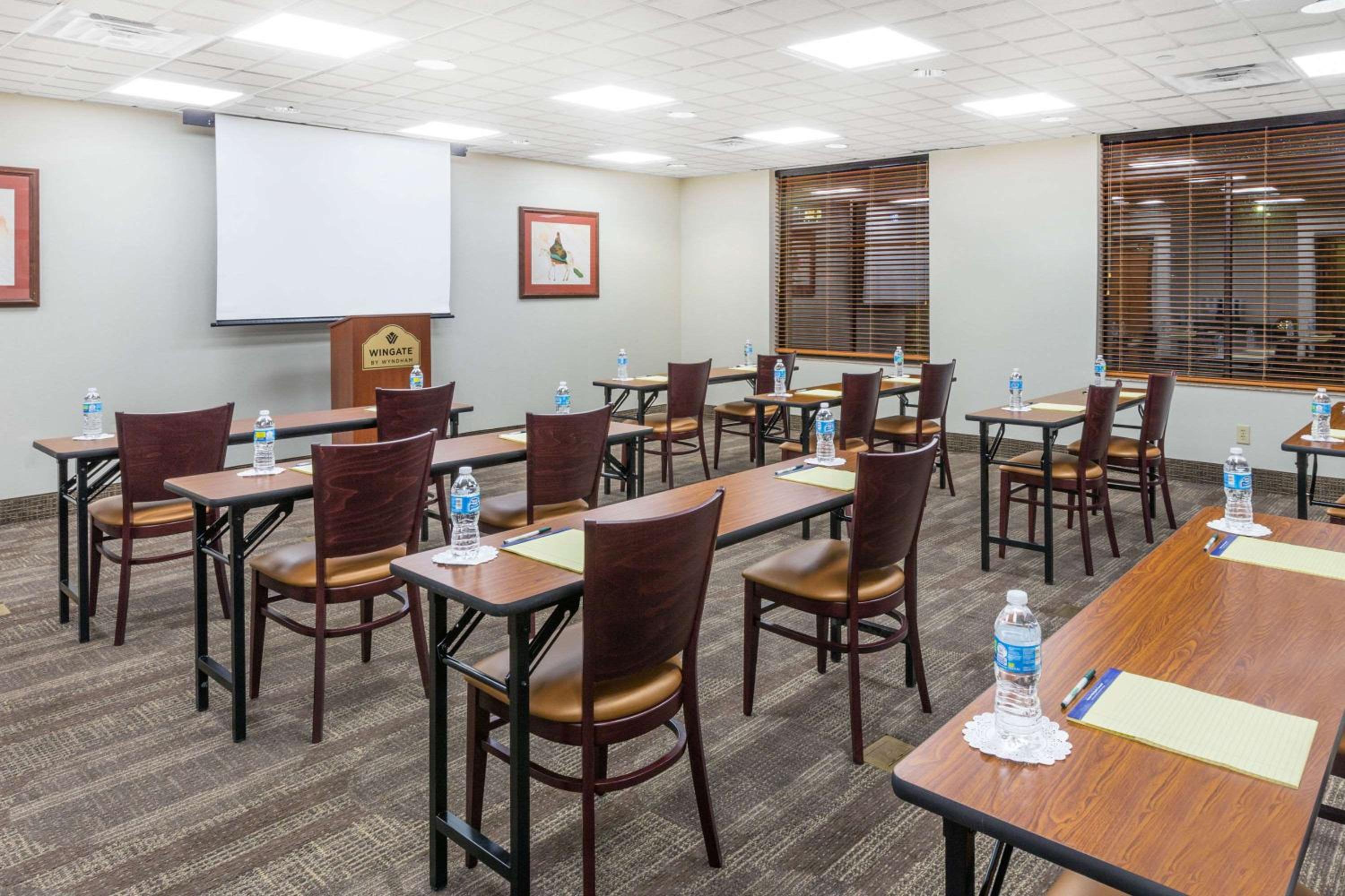 West Monroe Vacations - Wingate by Wyndham West Monroe - Property Image 9