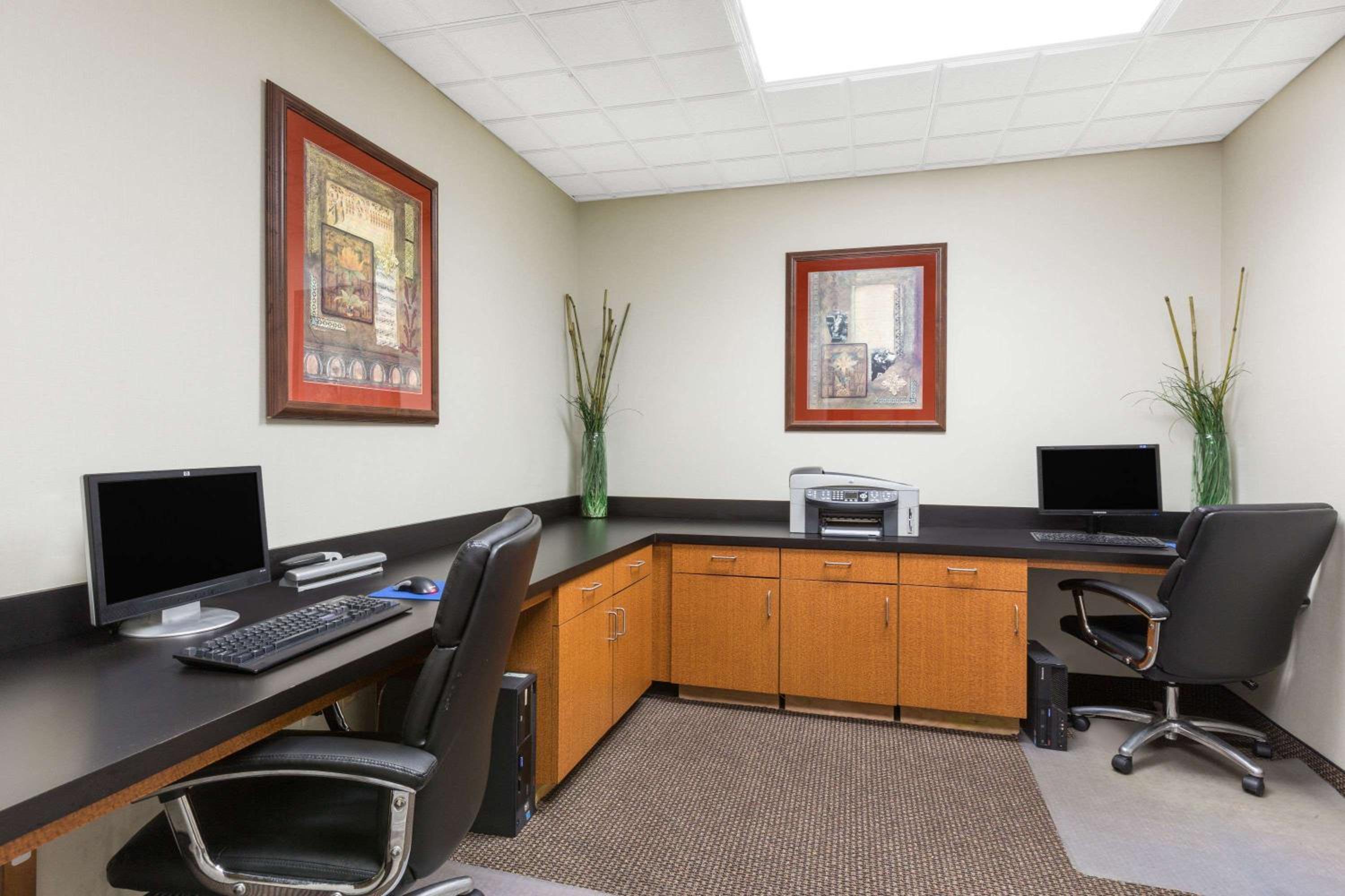 West Monroe Vacations - Wingate by Wyndham West Monroe - Property Image 1