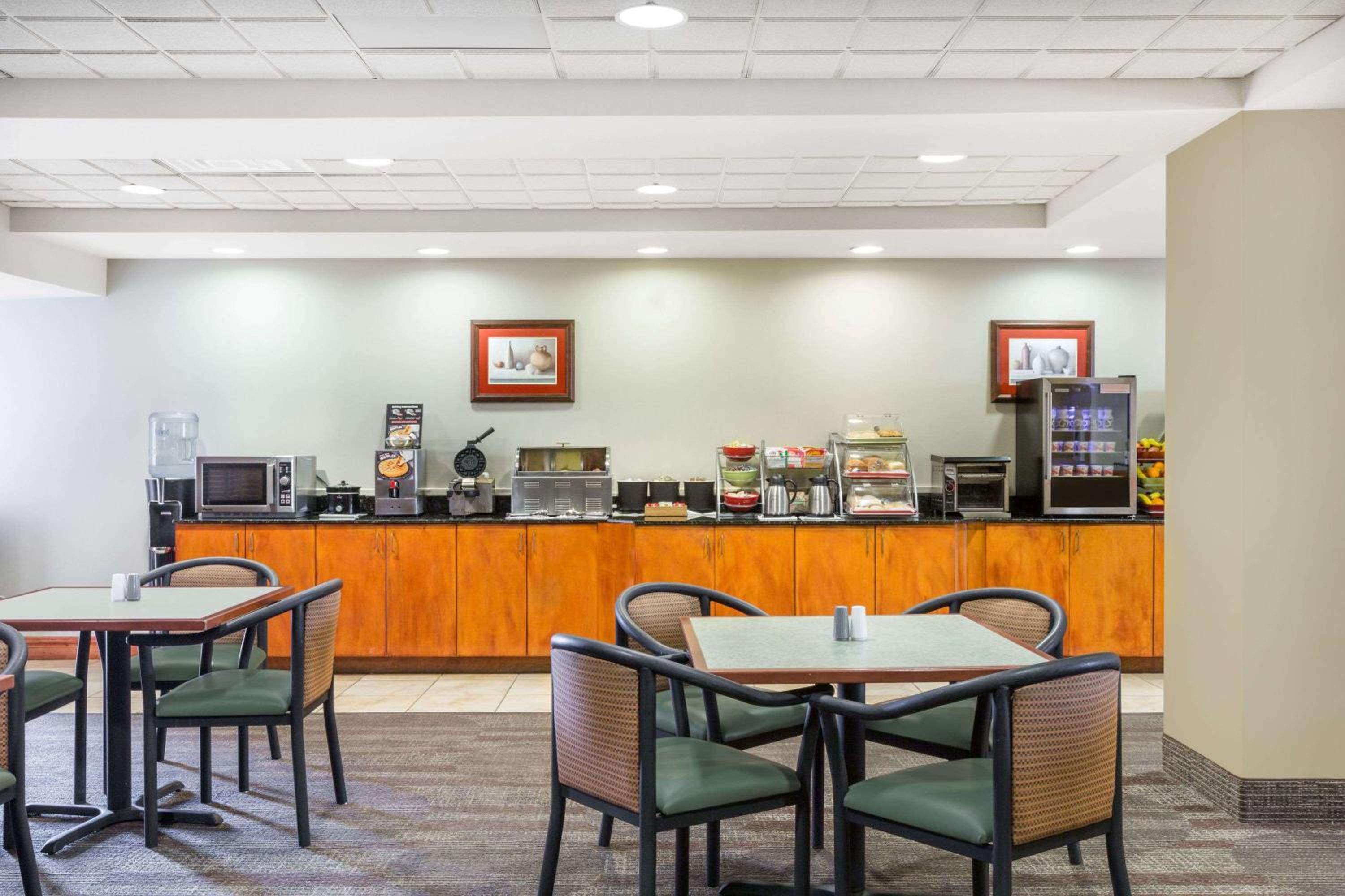 West Monroe Vacations - Wingate by Wyndham West Monroe - Property Image 14