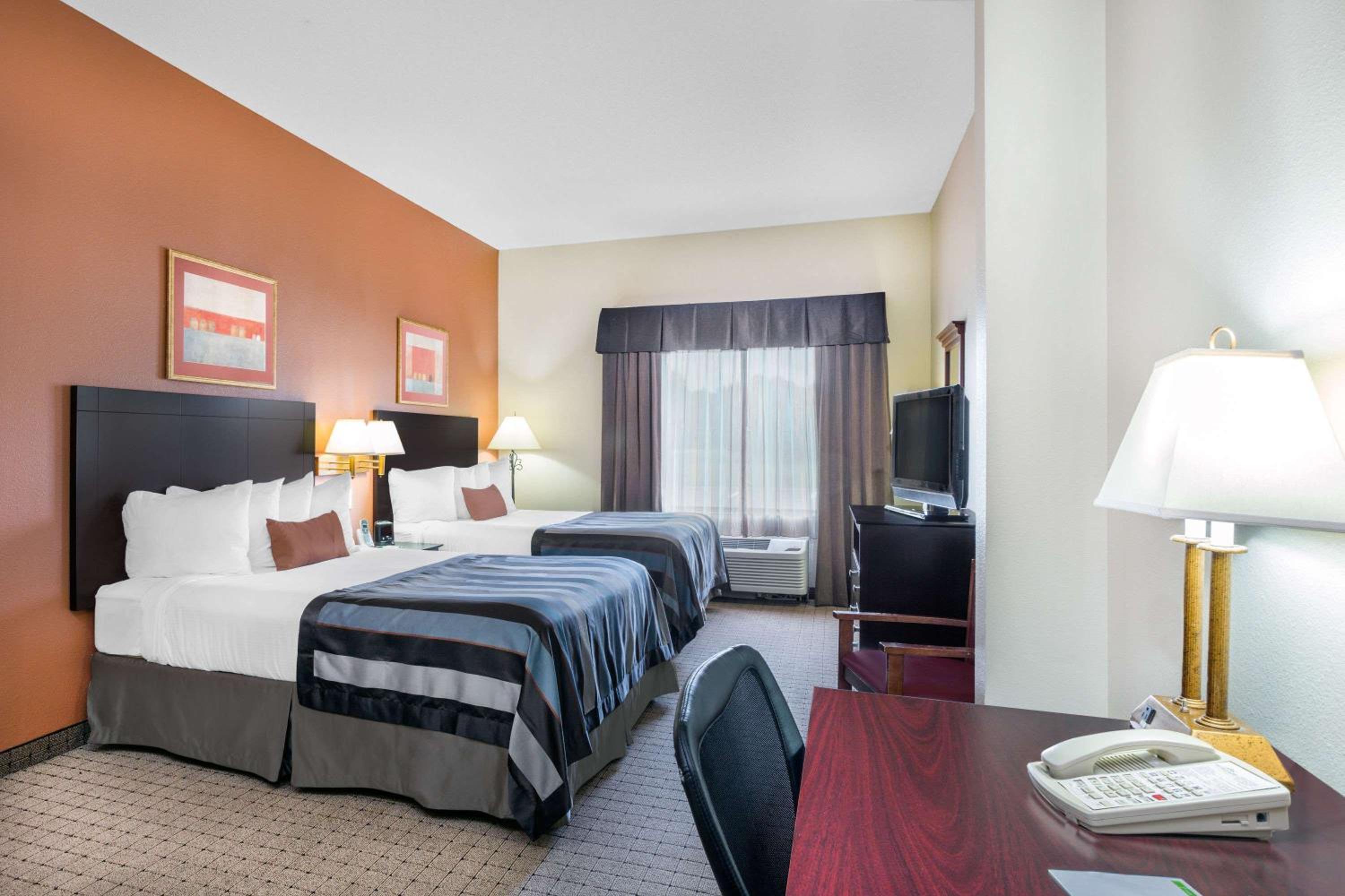West Monroe Vacations - Wingate by Wyndham West Monroe - Property Image 15
