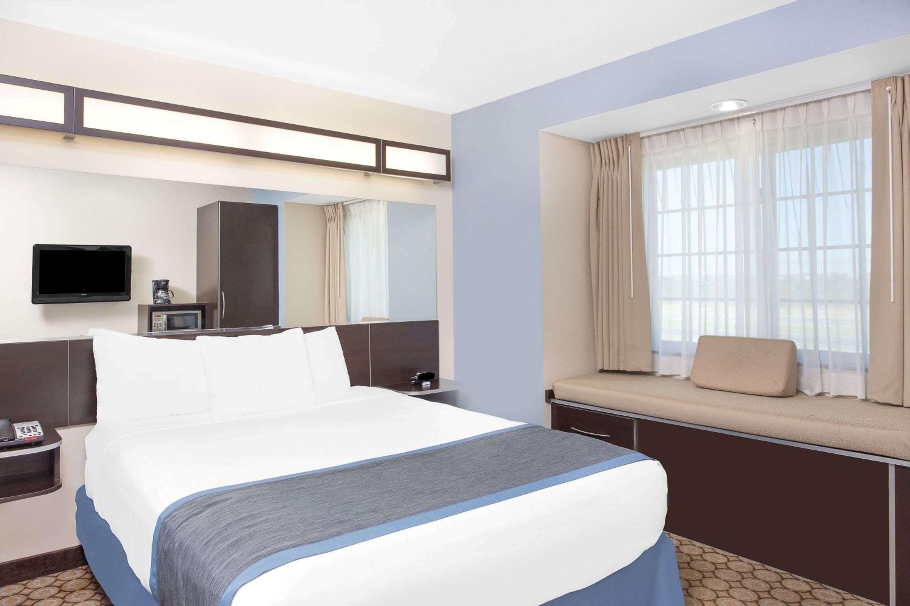 Microtel Inn and Suites San Angelo view 4