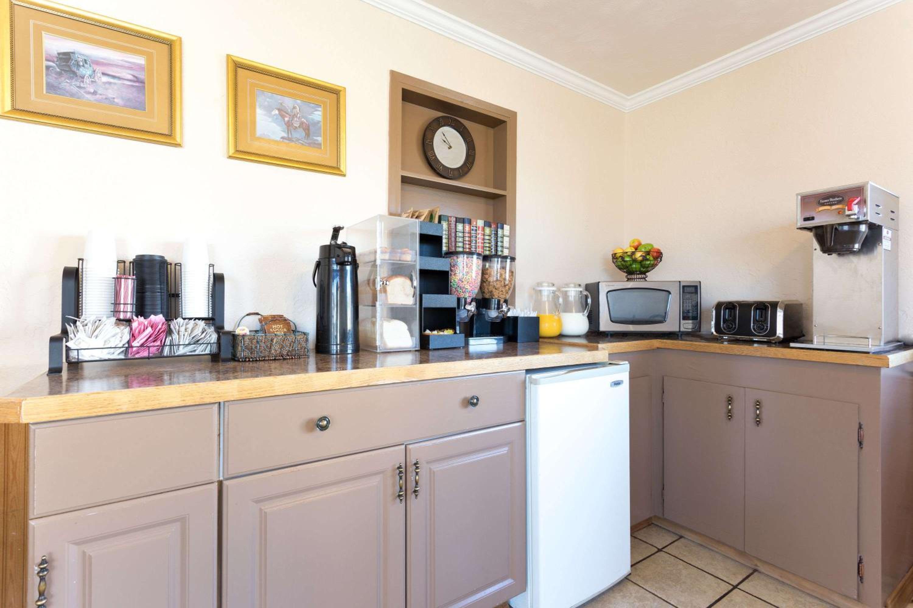 Baker City Vacations - Knights Inn - Baker City - Property Image 38