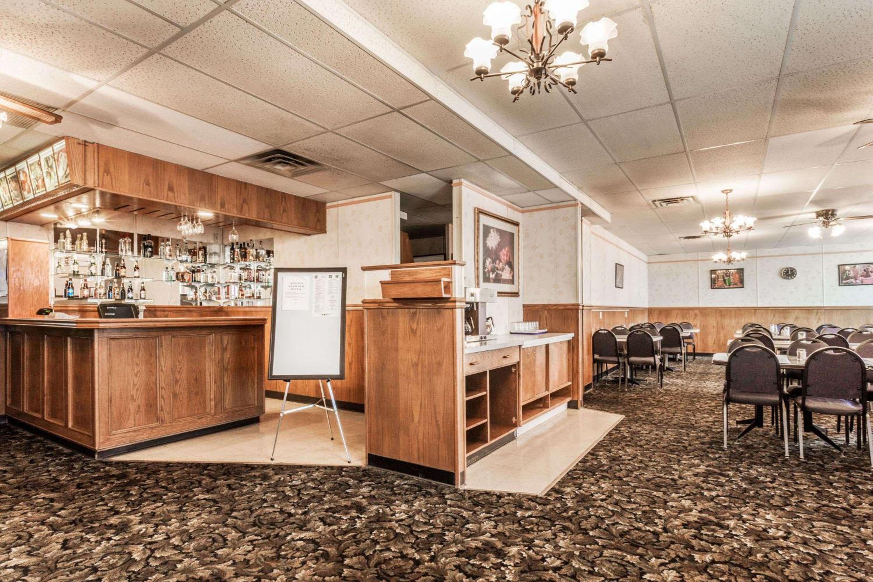 MOOSEJAW INN view 2