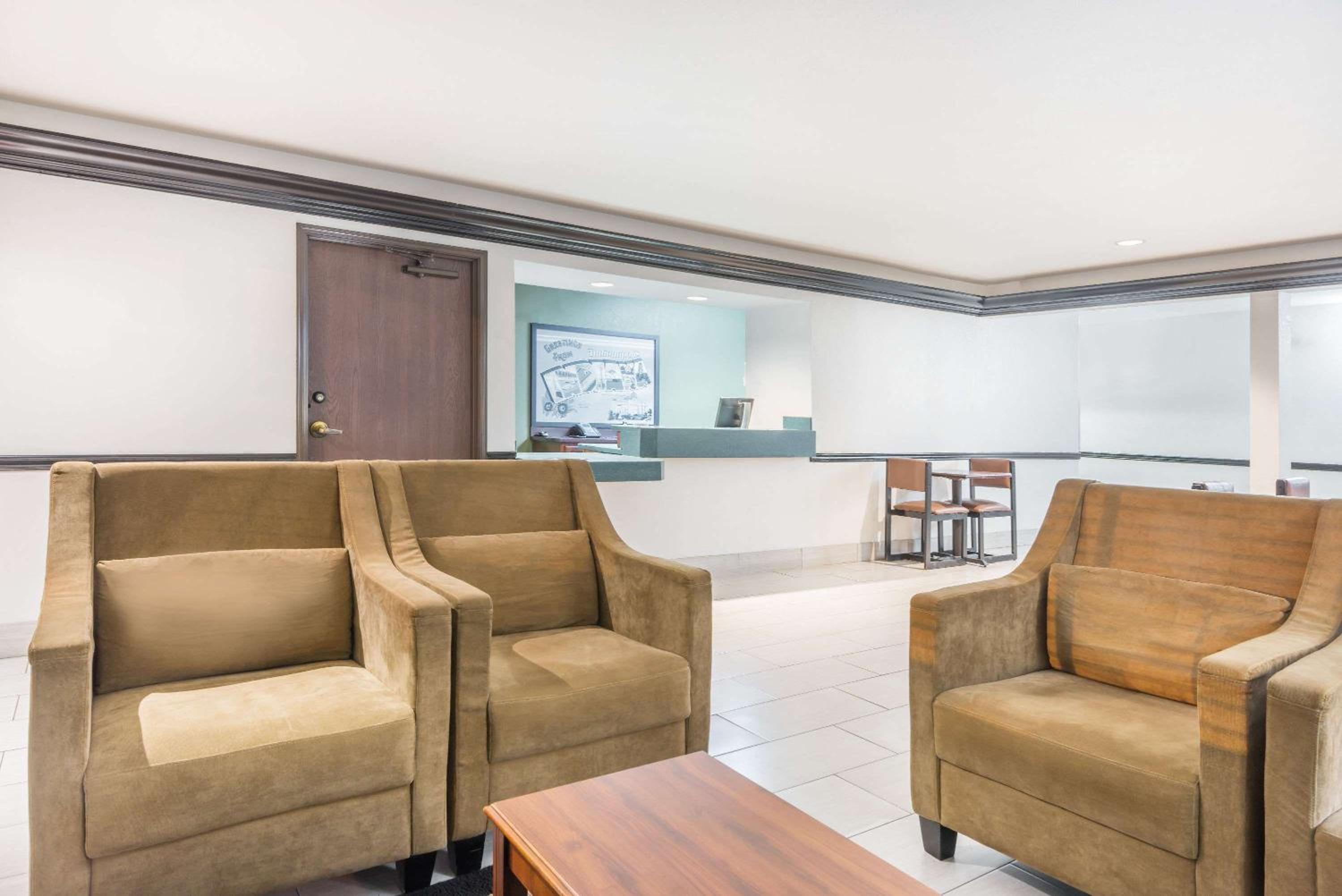 Super 8 by Wyndham Madison IN view 3