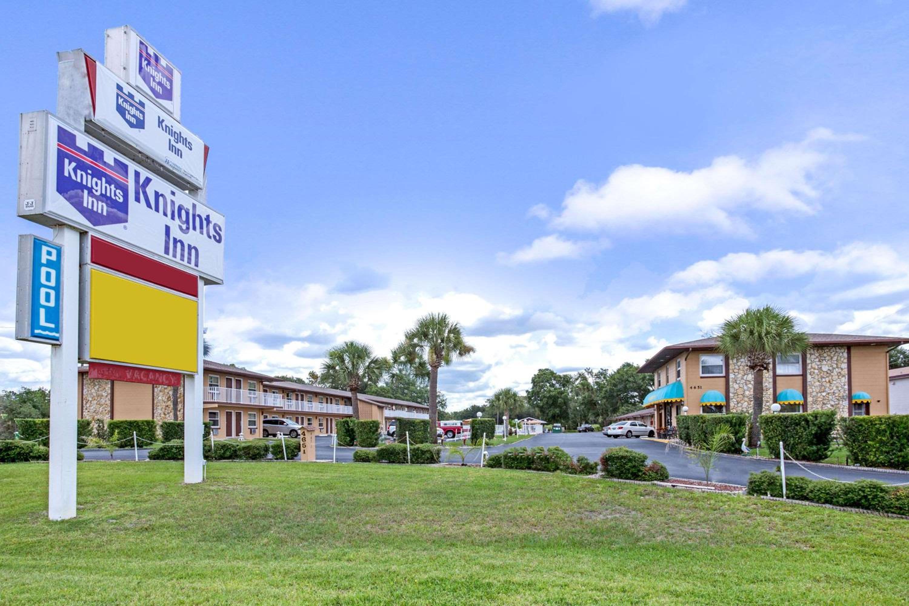 Knights Inn Kissimmee view 4