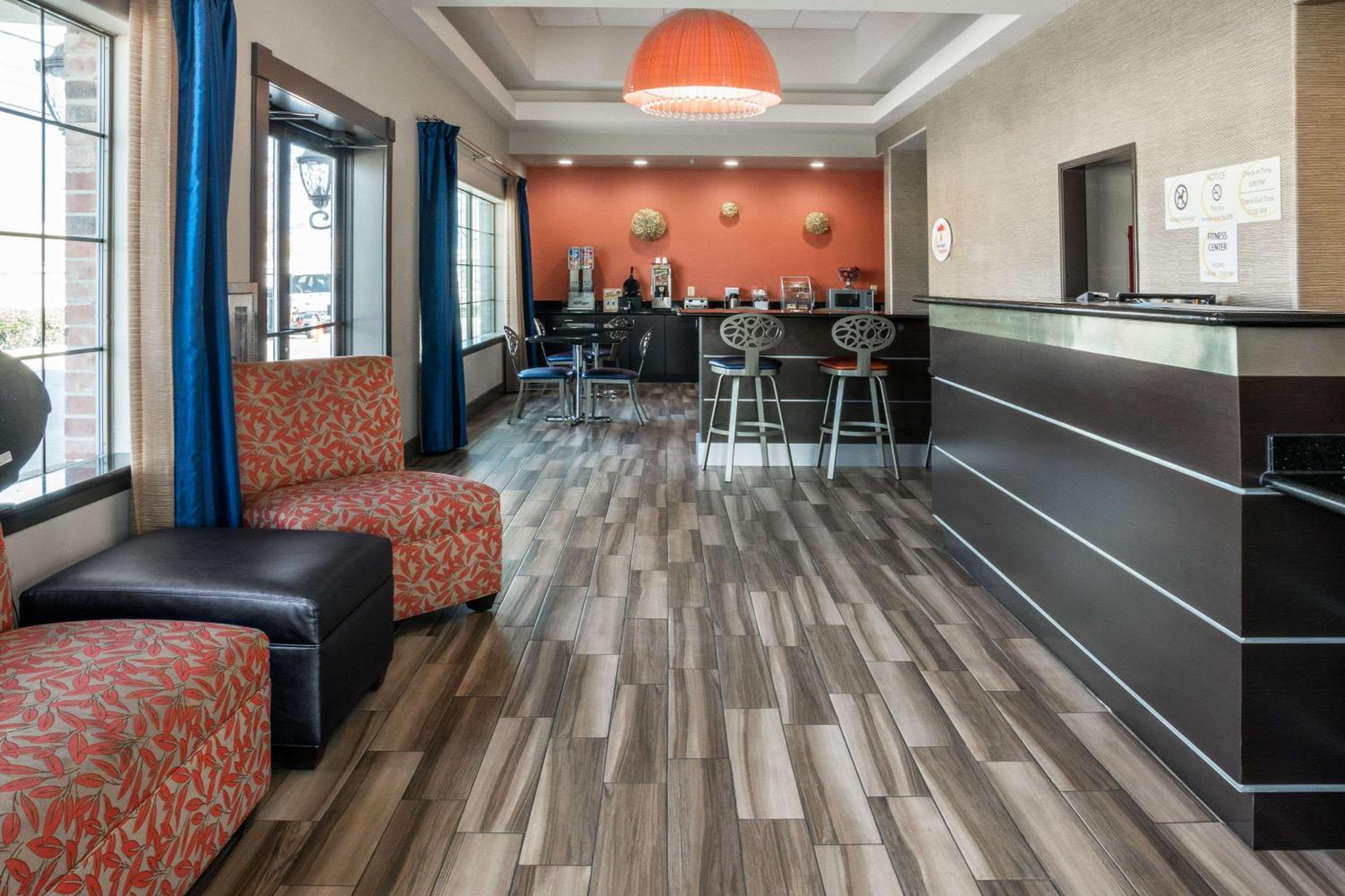 Super 8 by Wyndham San Antonio Near Fort Sam Houston view 5