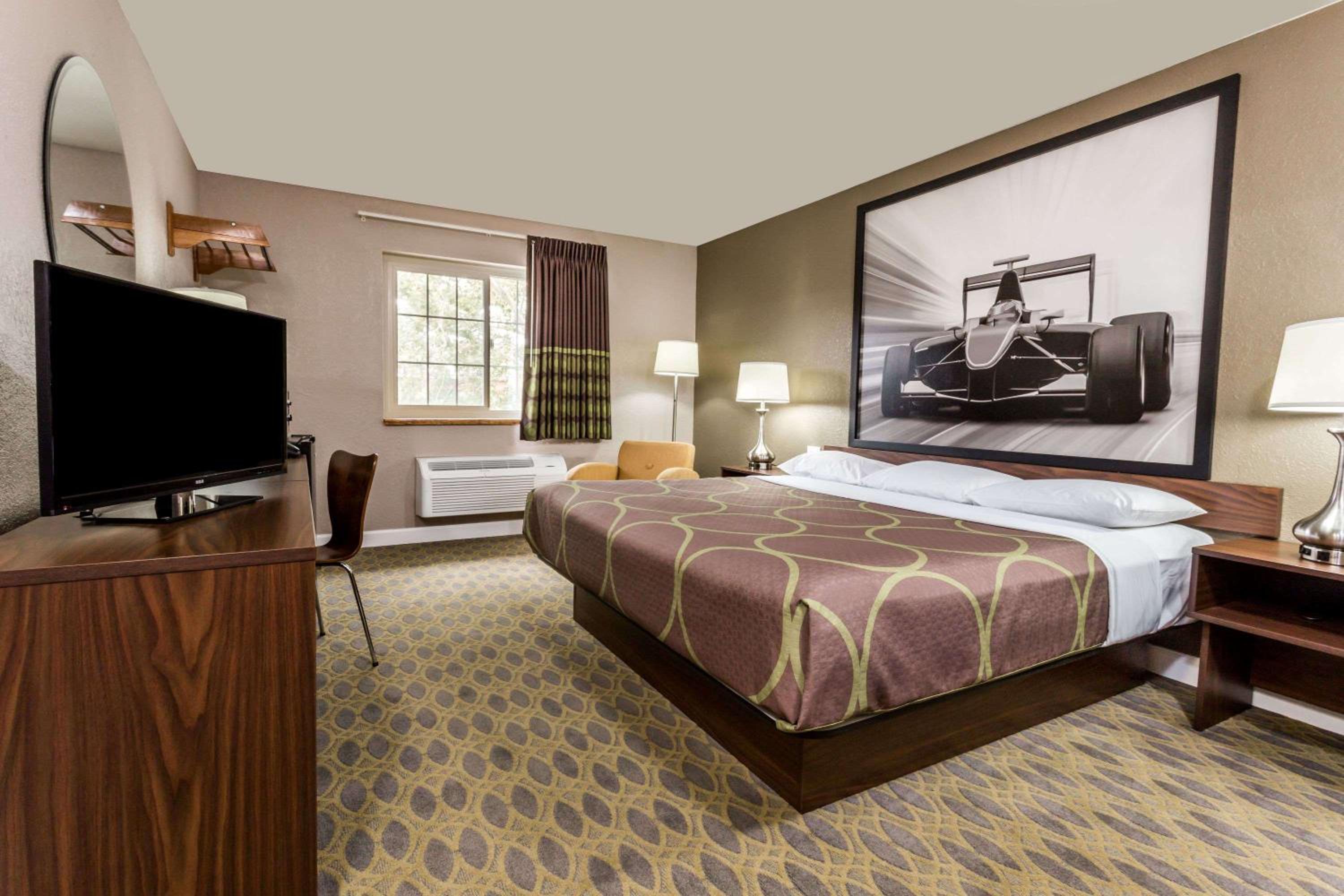 Willows Vacations - Super 8 by Wyndham Willows - Property Image 19