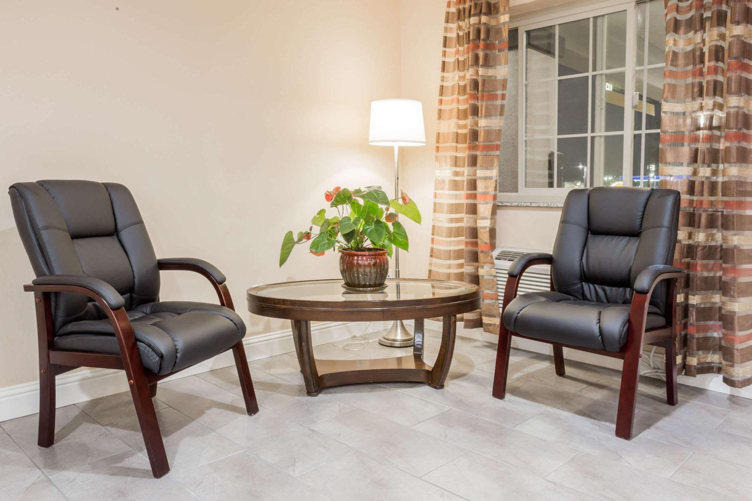 Willows Vacations - Super 8 by Wyndham Willows - Property Image 27