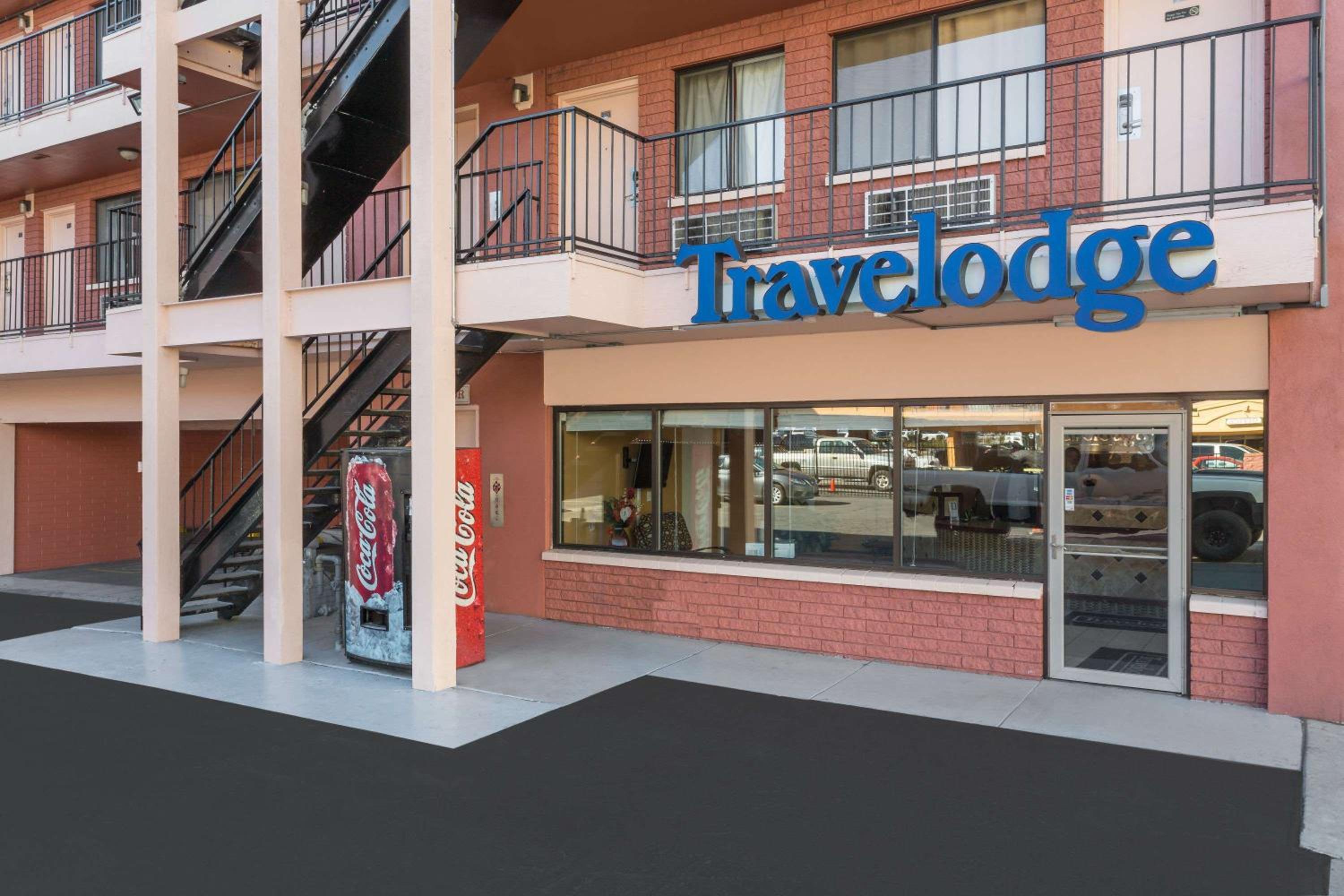 Hotel Travelodge by Wyndham Reno - Image 1
