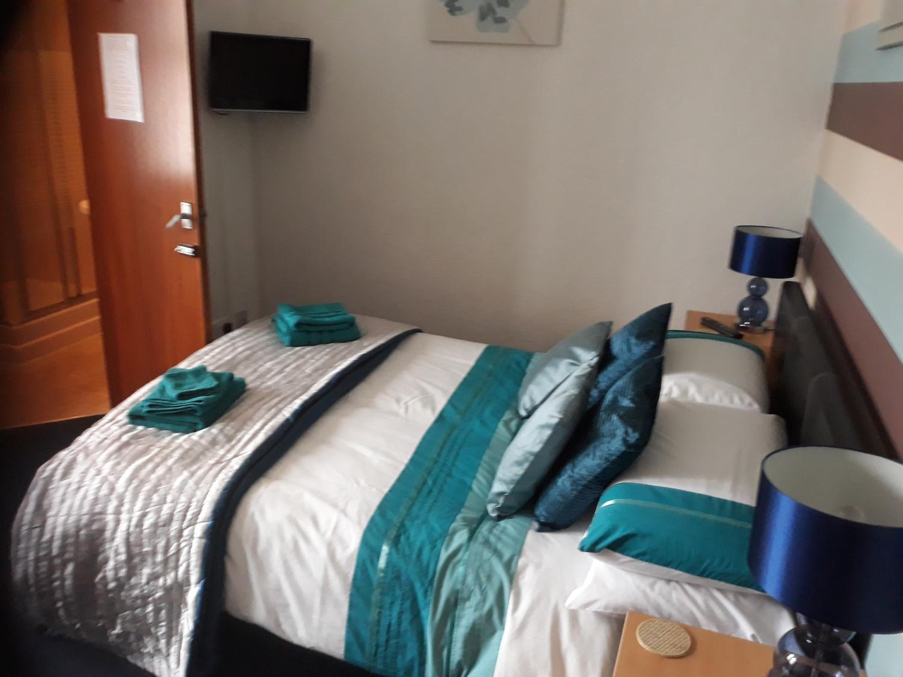 Glenavon Guest House