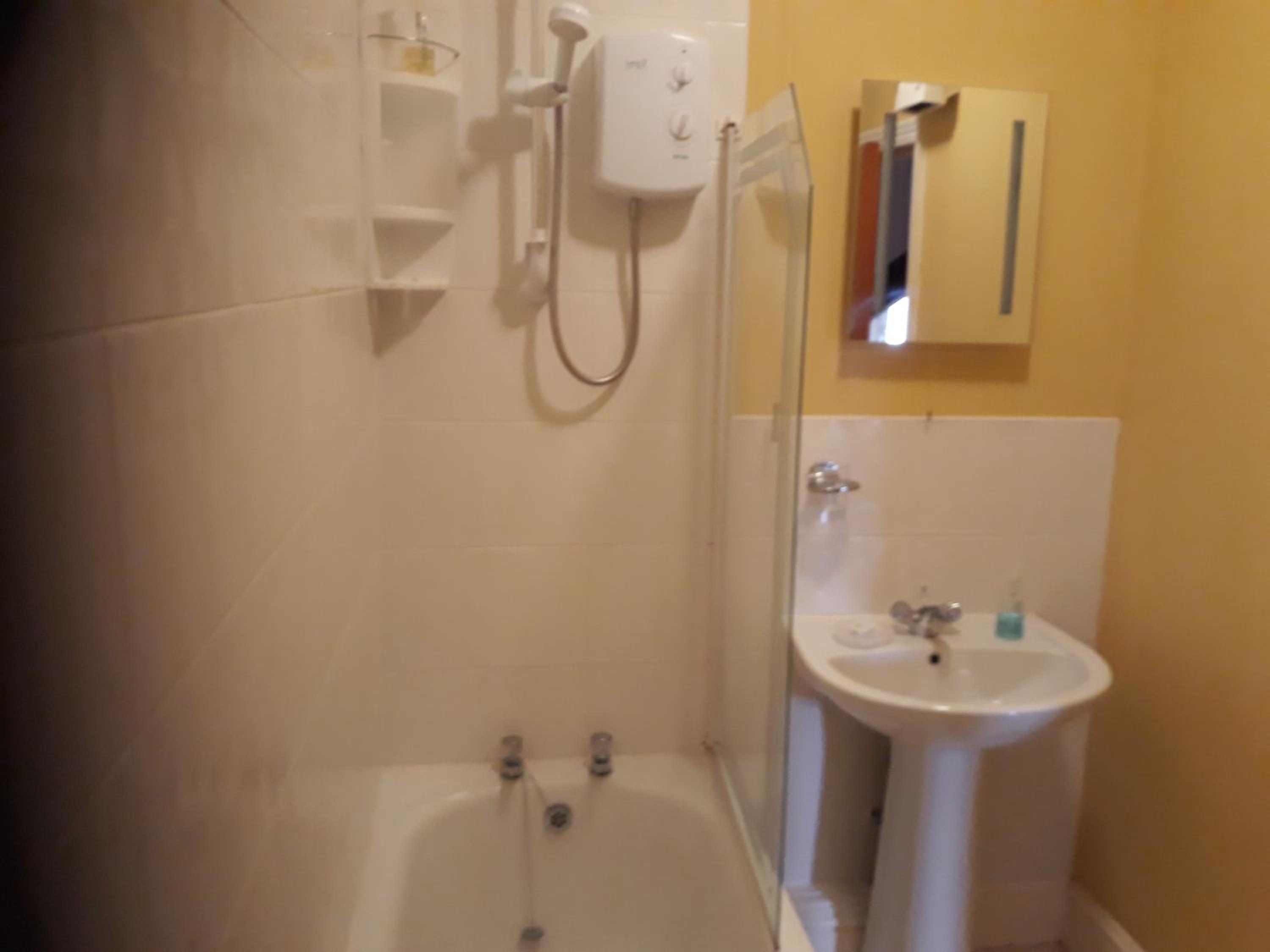 Glenavon Guest House