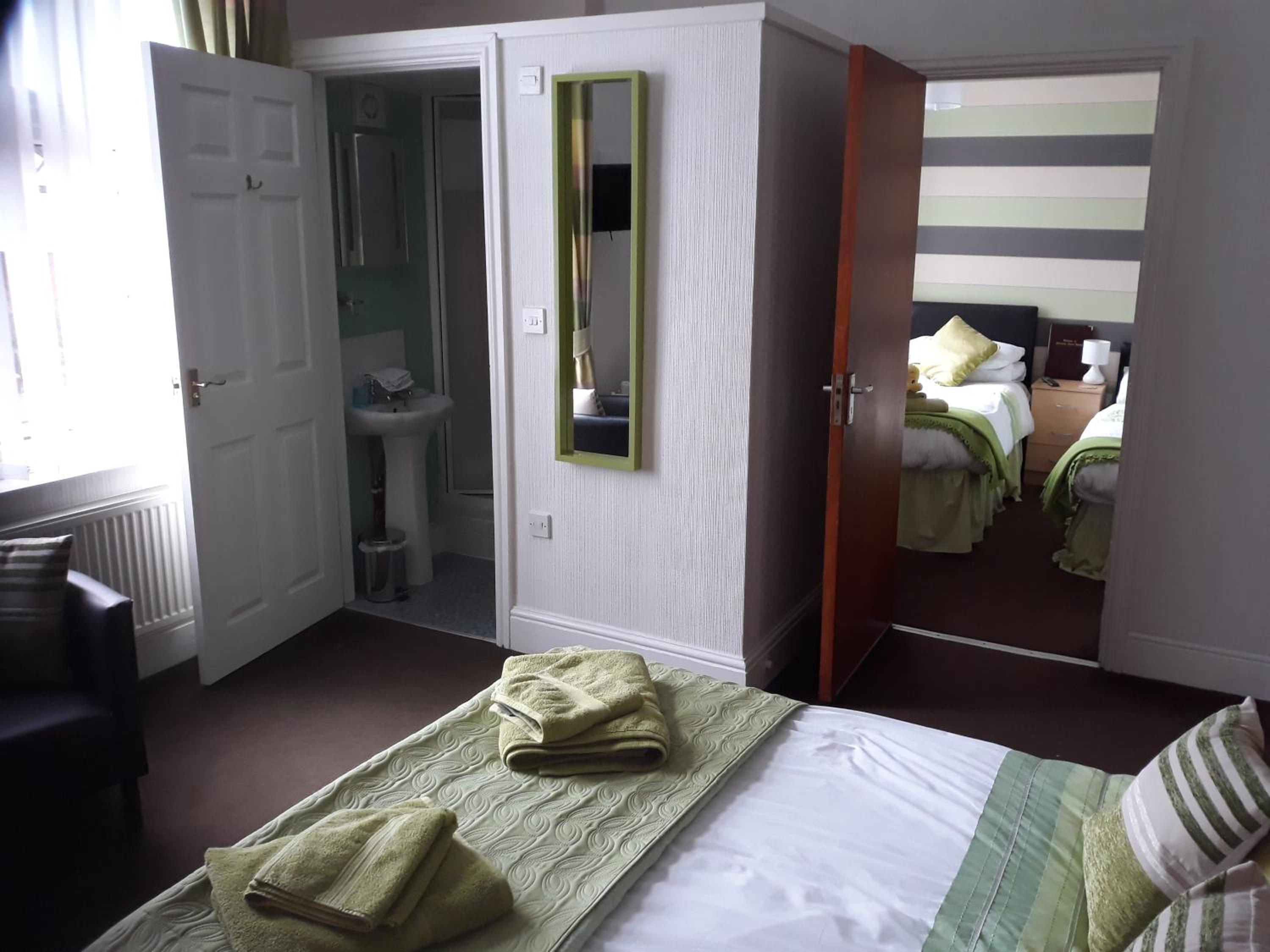 Glenavon Guest House
