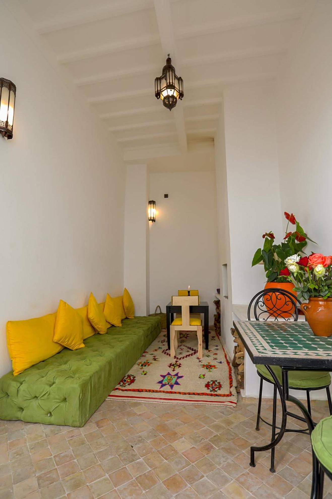 Riad Dar Awil