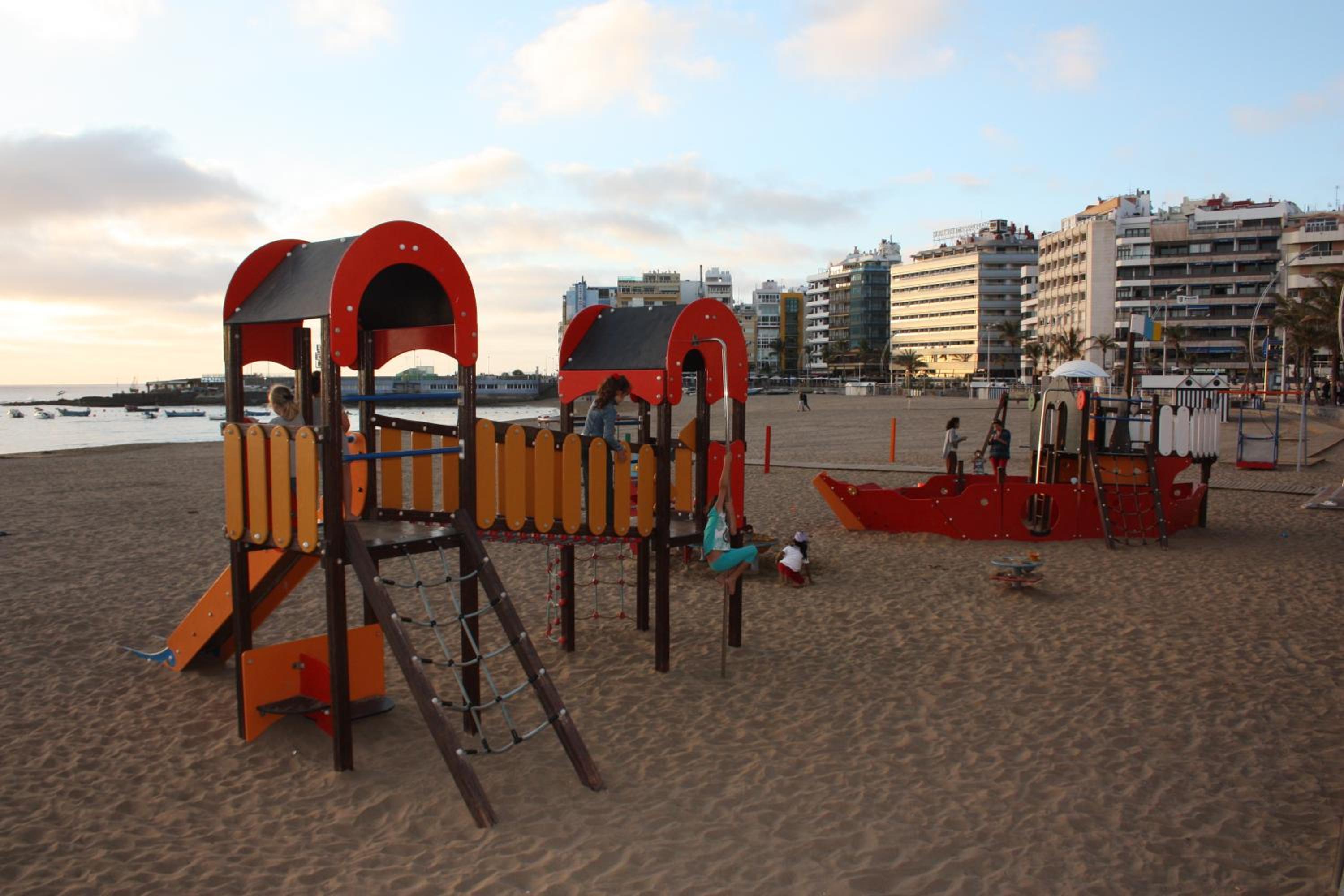 Mare Home - Beach & City view 2