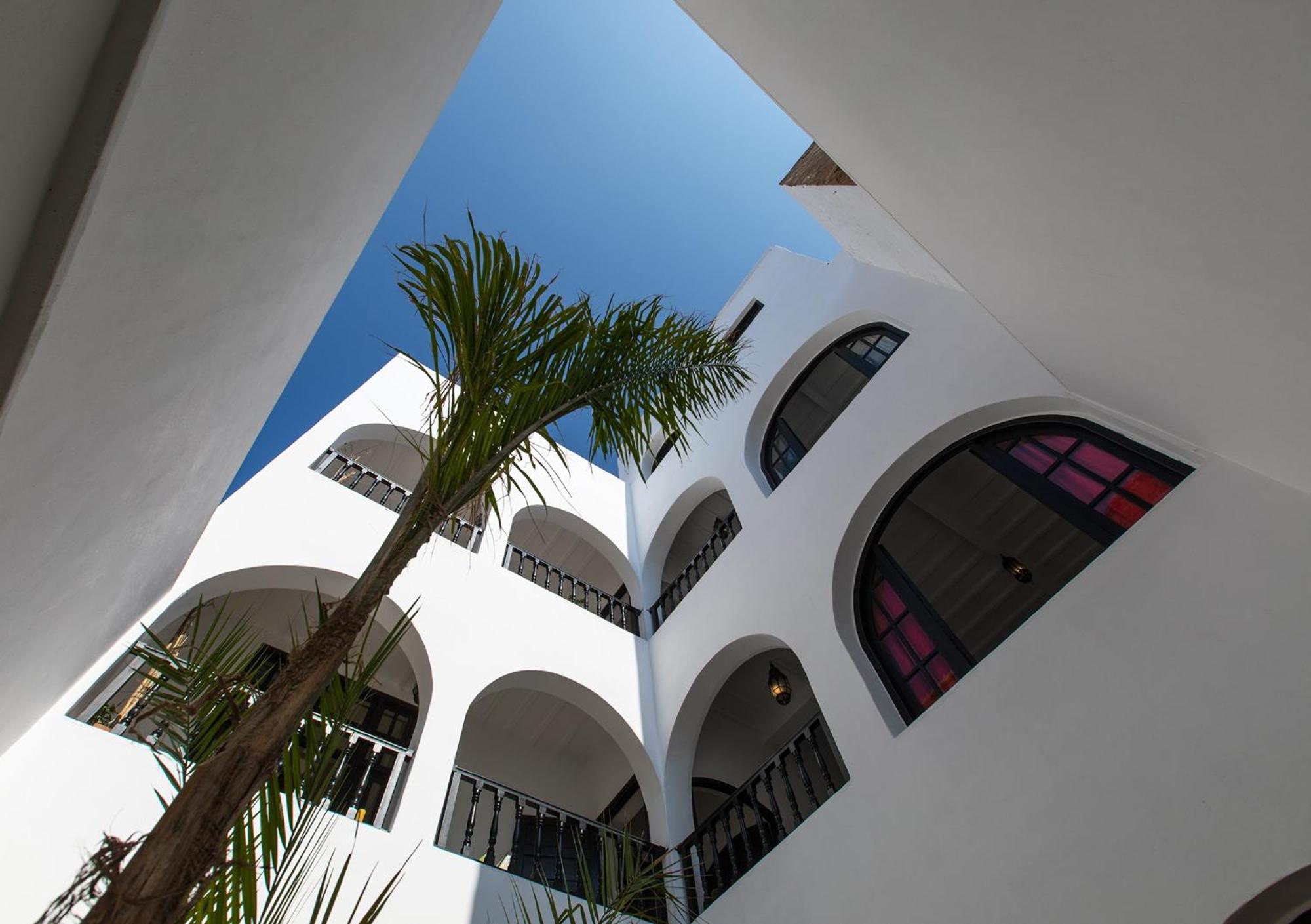 Riad Dar Awil