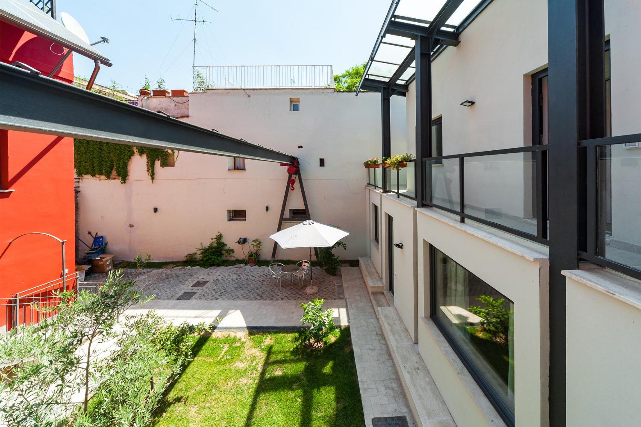 Il Giardino Dell'Argano Rosso