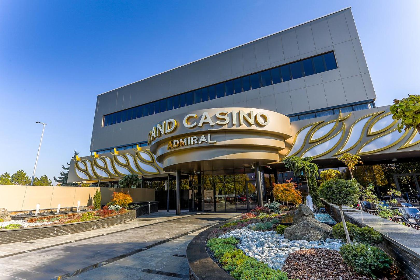 Hotel Admiral Hotel - Image 1