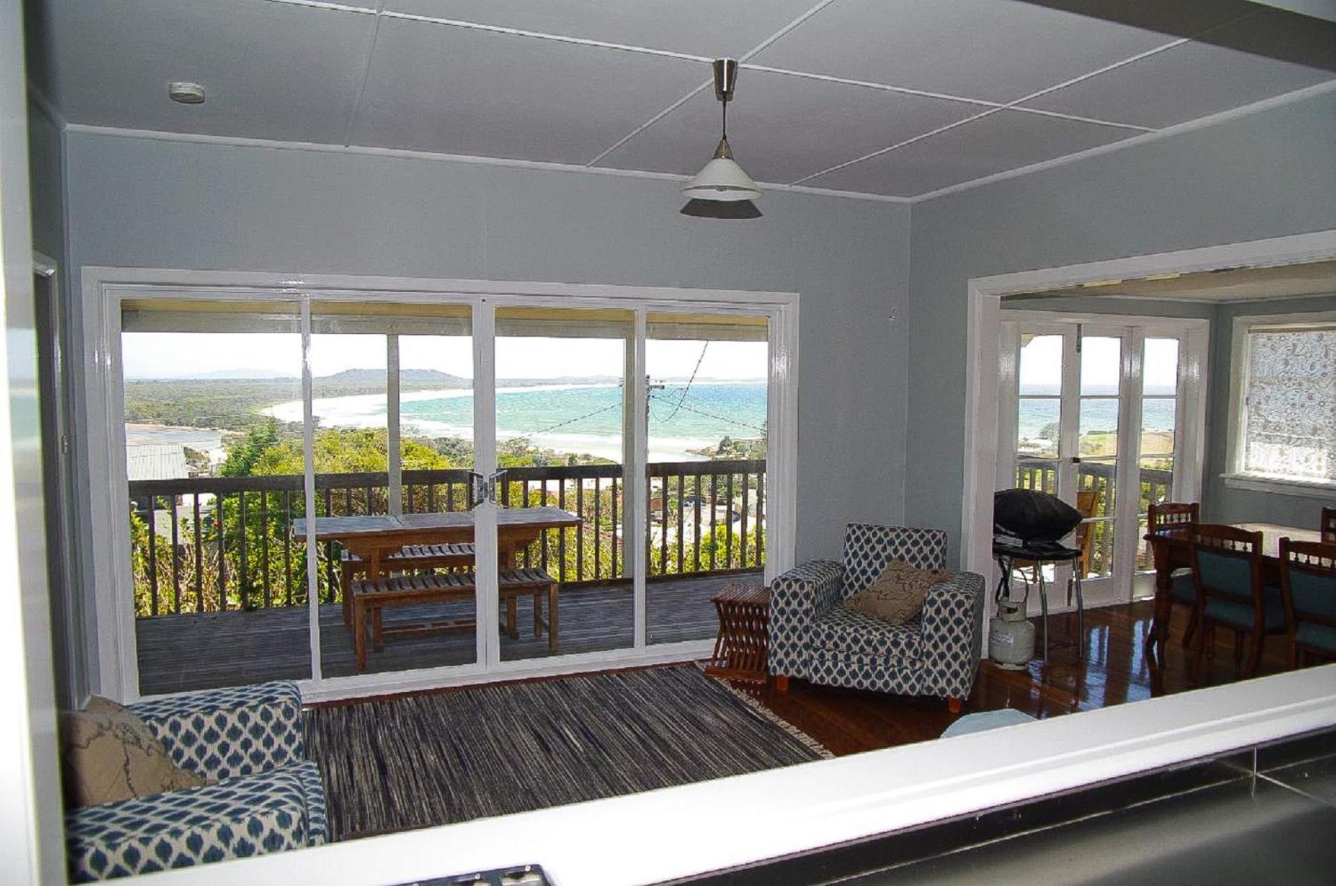Awesome View, 4 View Street