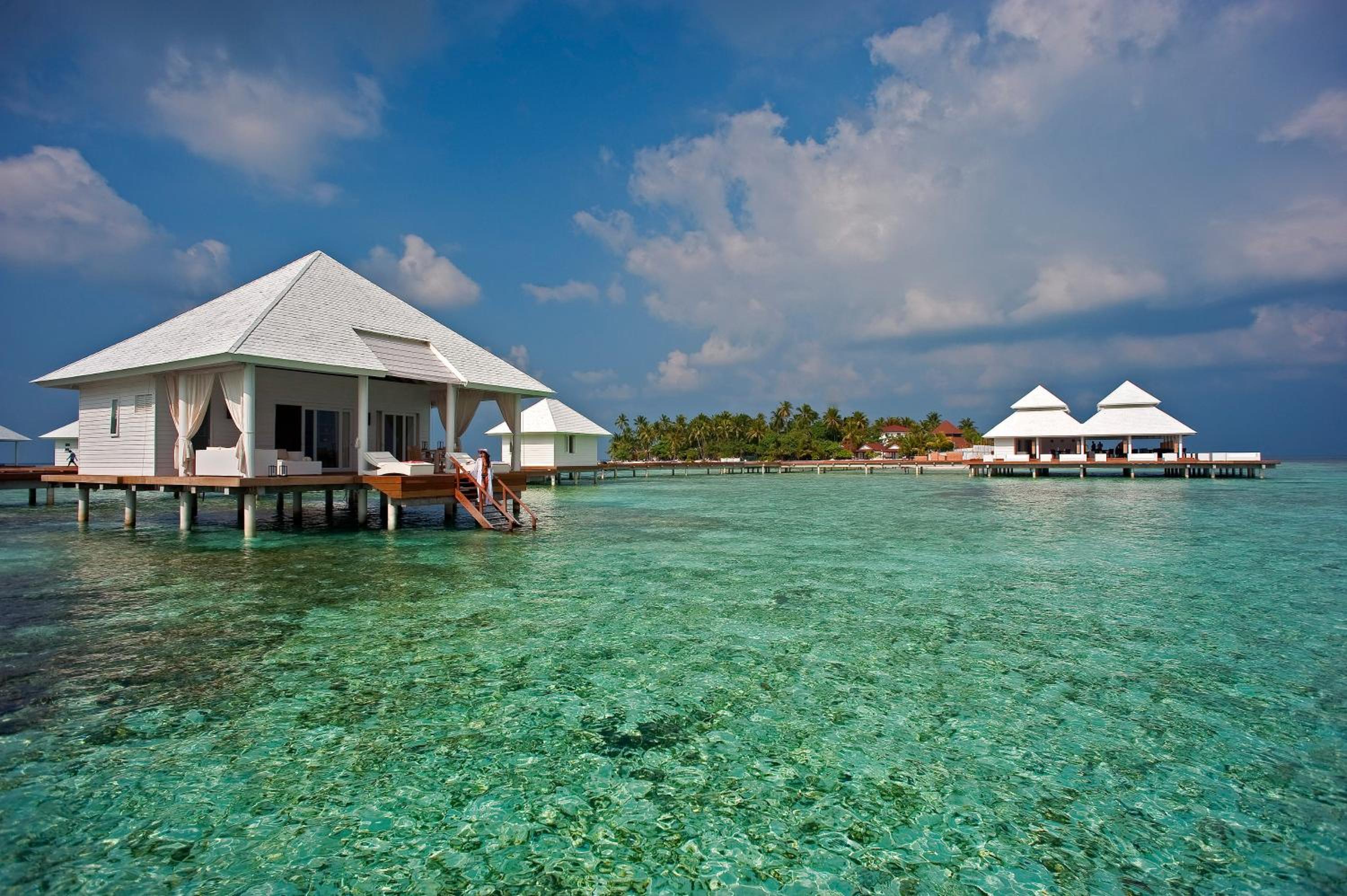 Diamonds Athuruga Maldives Resort & Spa 4
