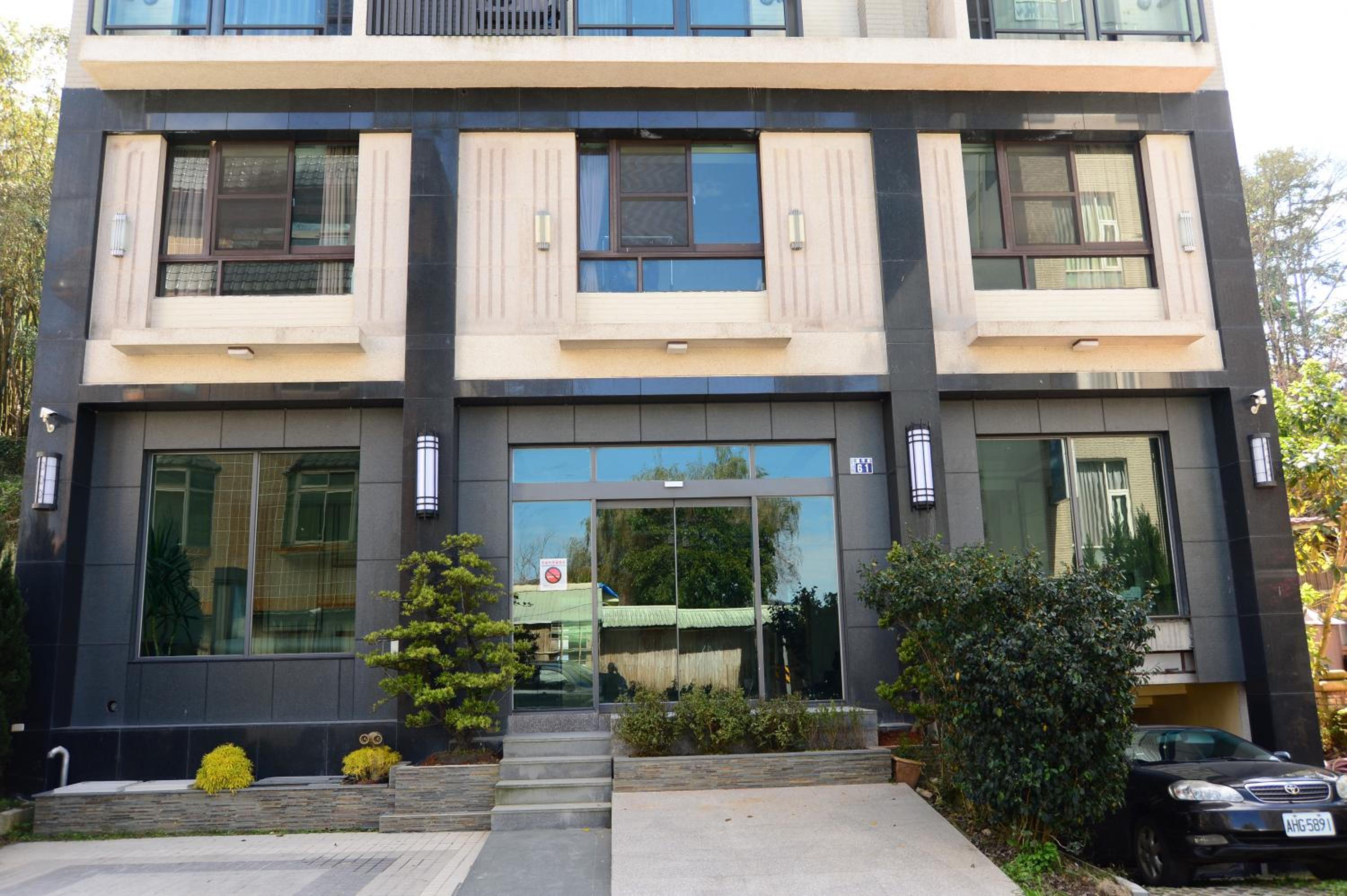 Yi Da Lakeside Hotel