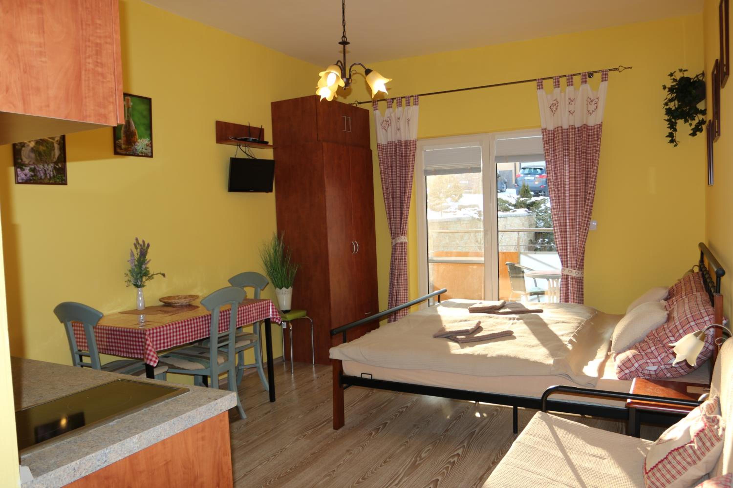 Apartmán Beta Podhájska view 3