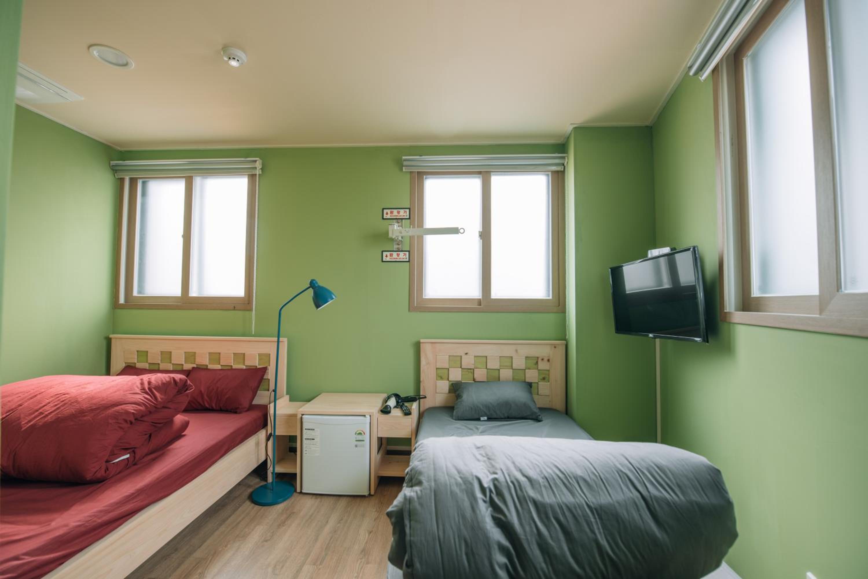 Midtown Hostel 162