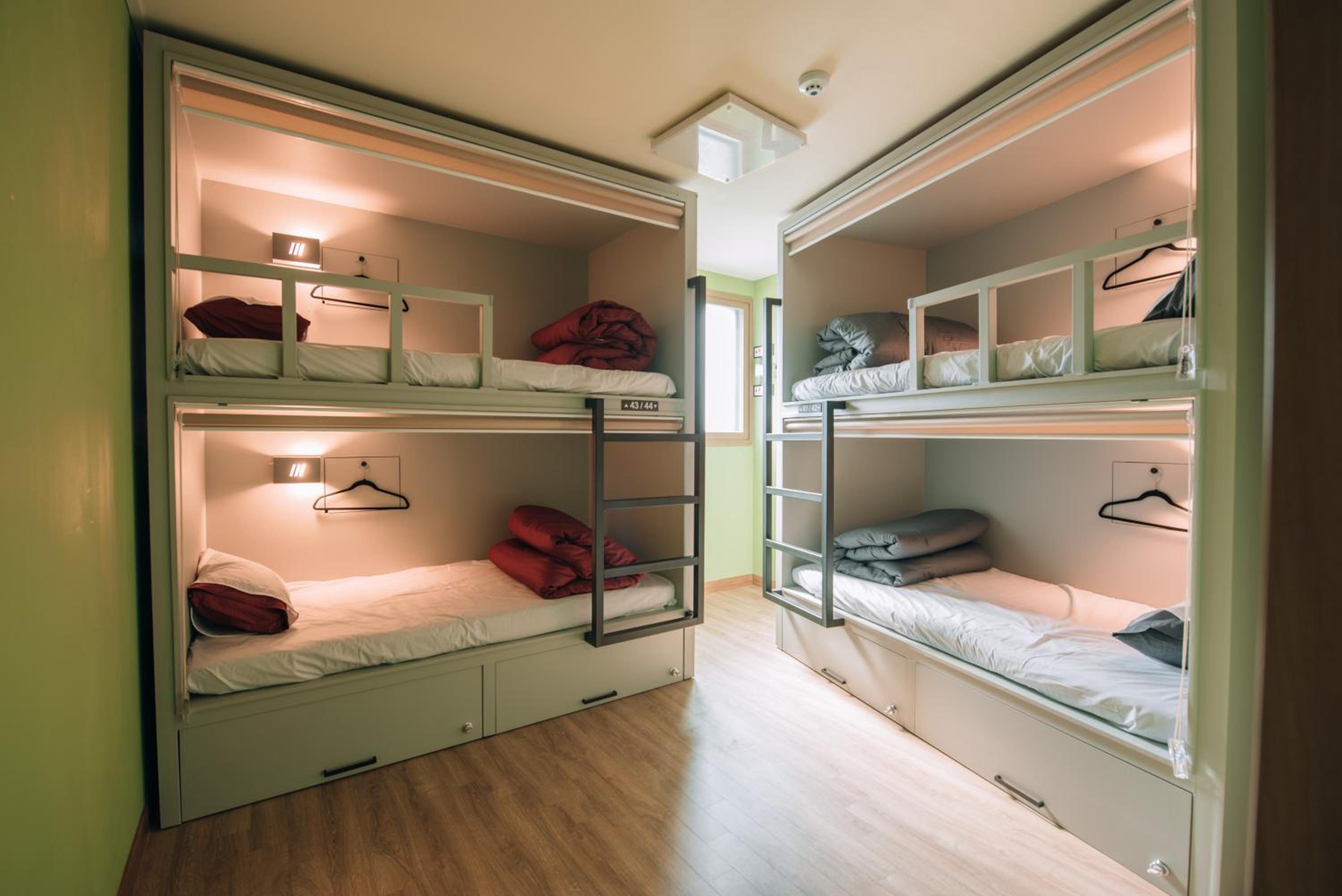 Midtown Hostel 170