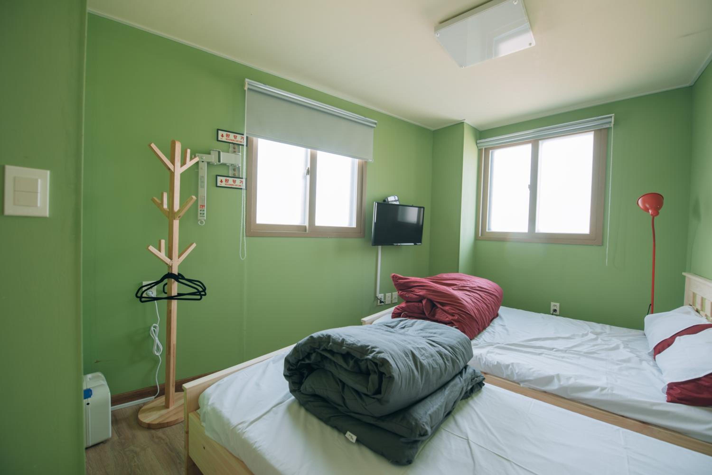 Midtown Hostel 113
